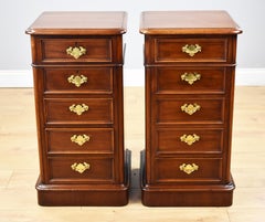 Pair of English 19th Century Victorian Mahogany Bedside Chests