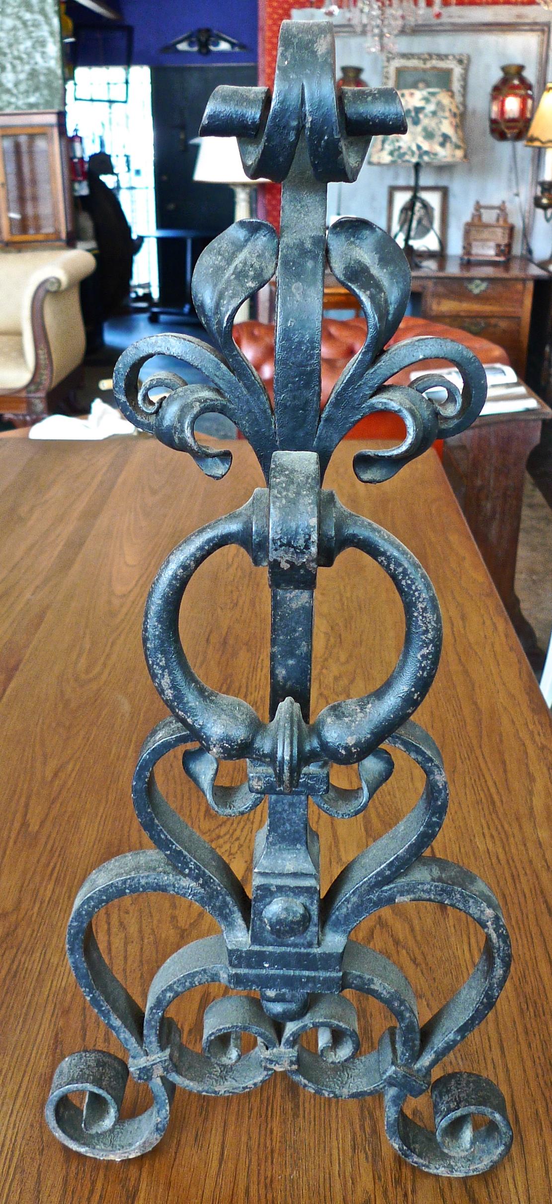 Pair of English 19th Century Wrought Iron Hand Forged Andirons For Sale 1