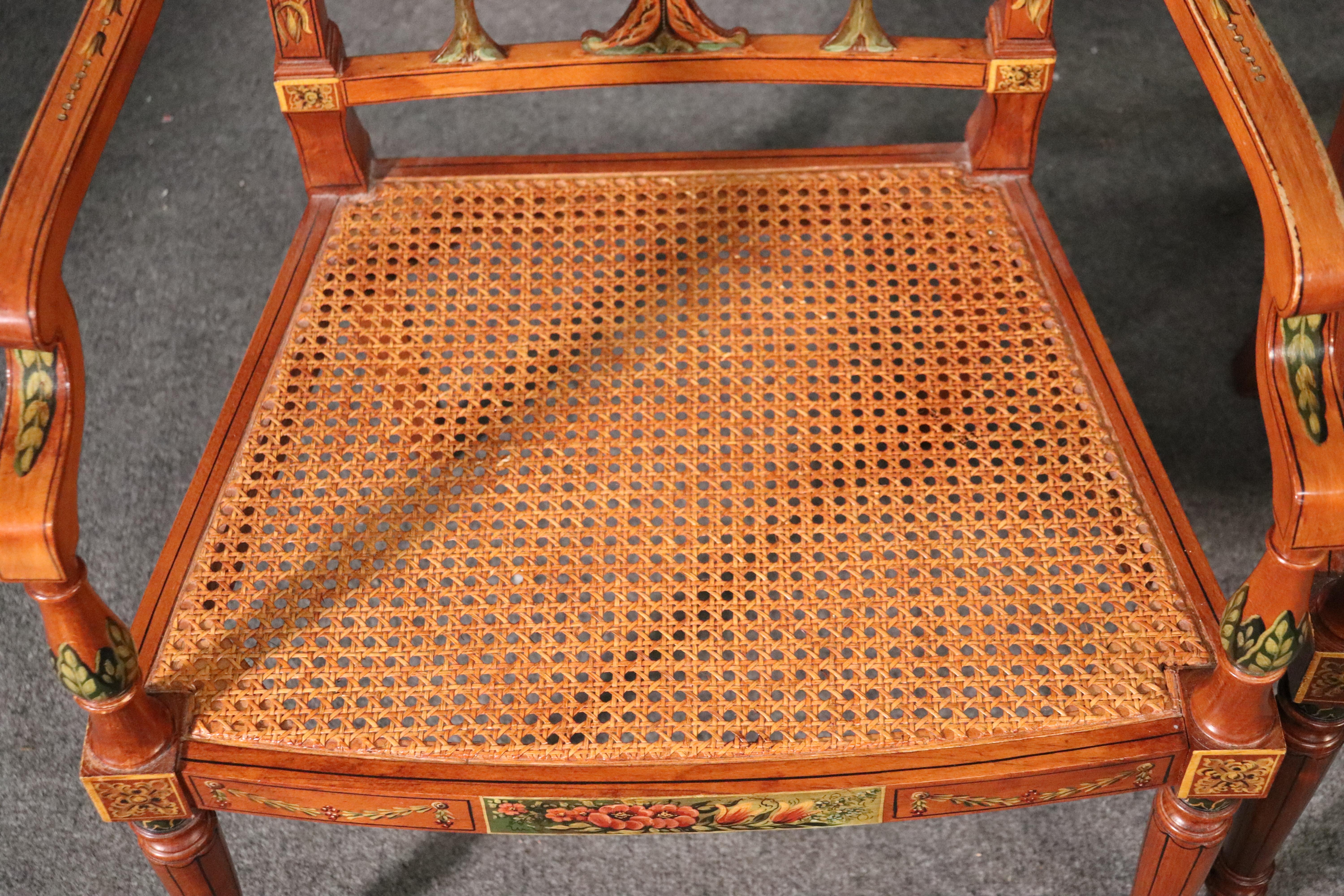 Pareja de Sillones Ingleses de Asiento de Caña Estilo Adams en Madera Satinada Decorada con Pintura 8