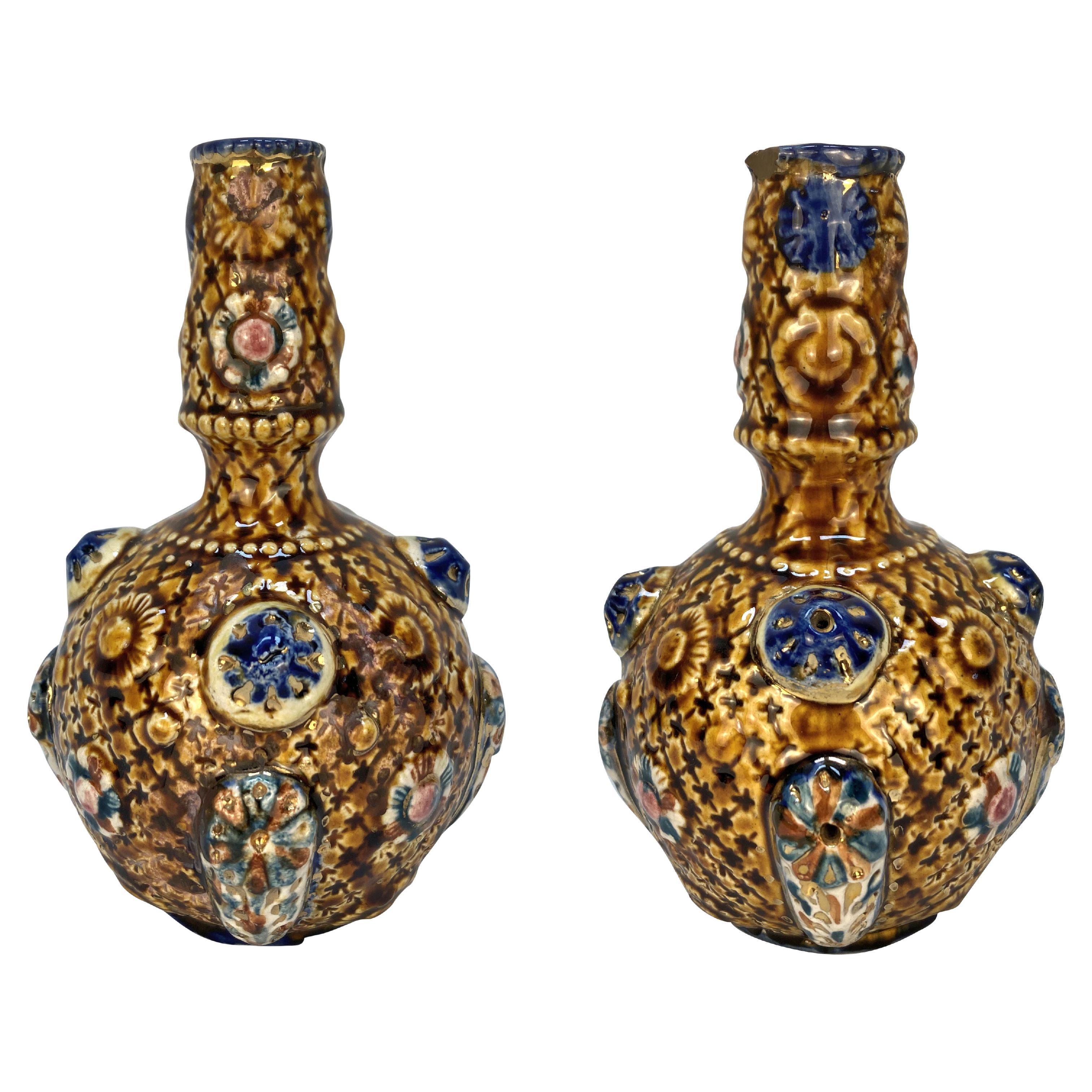 Paire de vases anglais en terre d
Alhambra