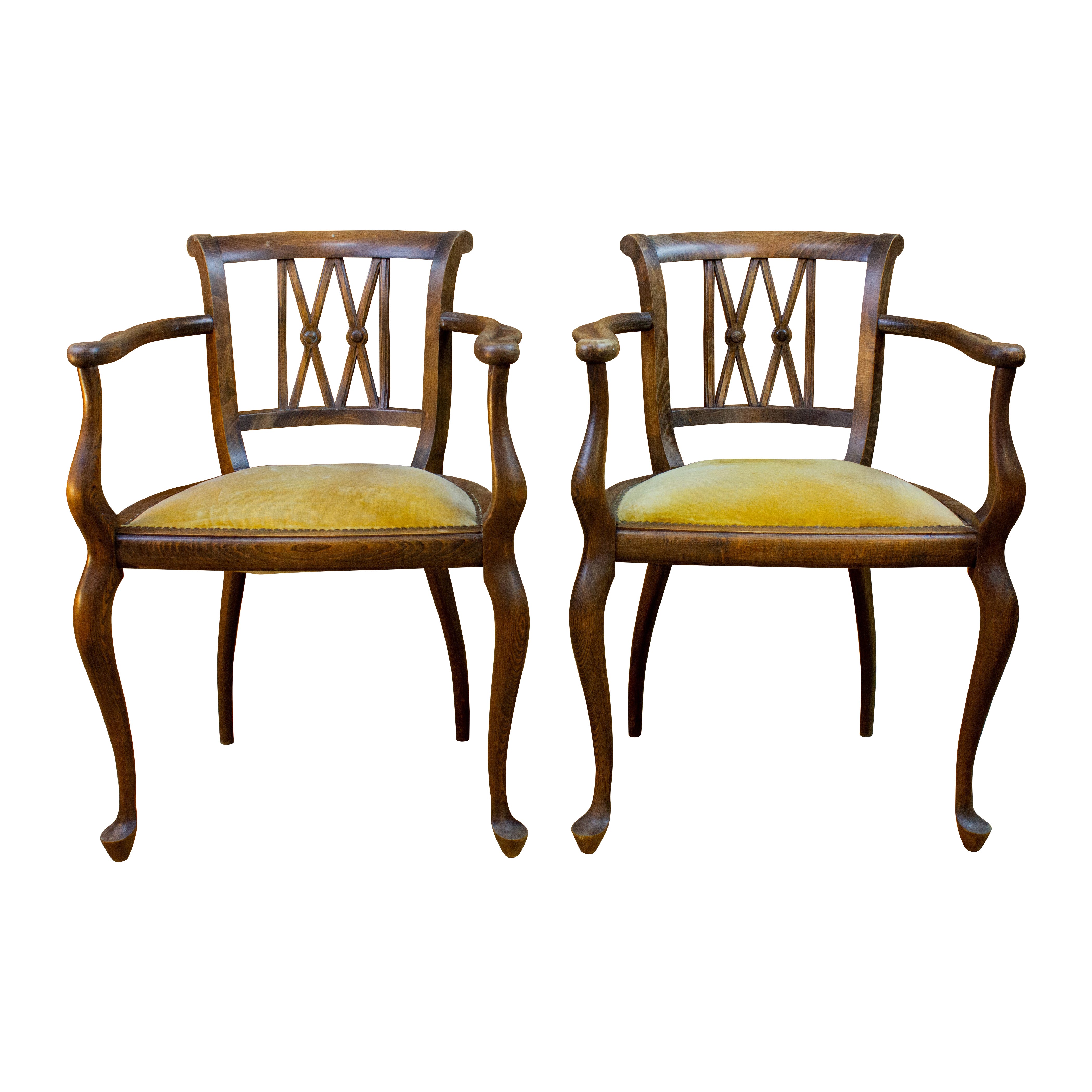 Pareja de sillones ingleses - Renacimiento Chippendale, terciopelo mostaza Circa 1900 en venta