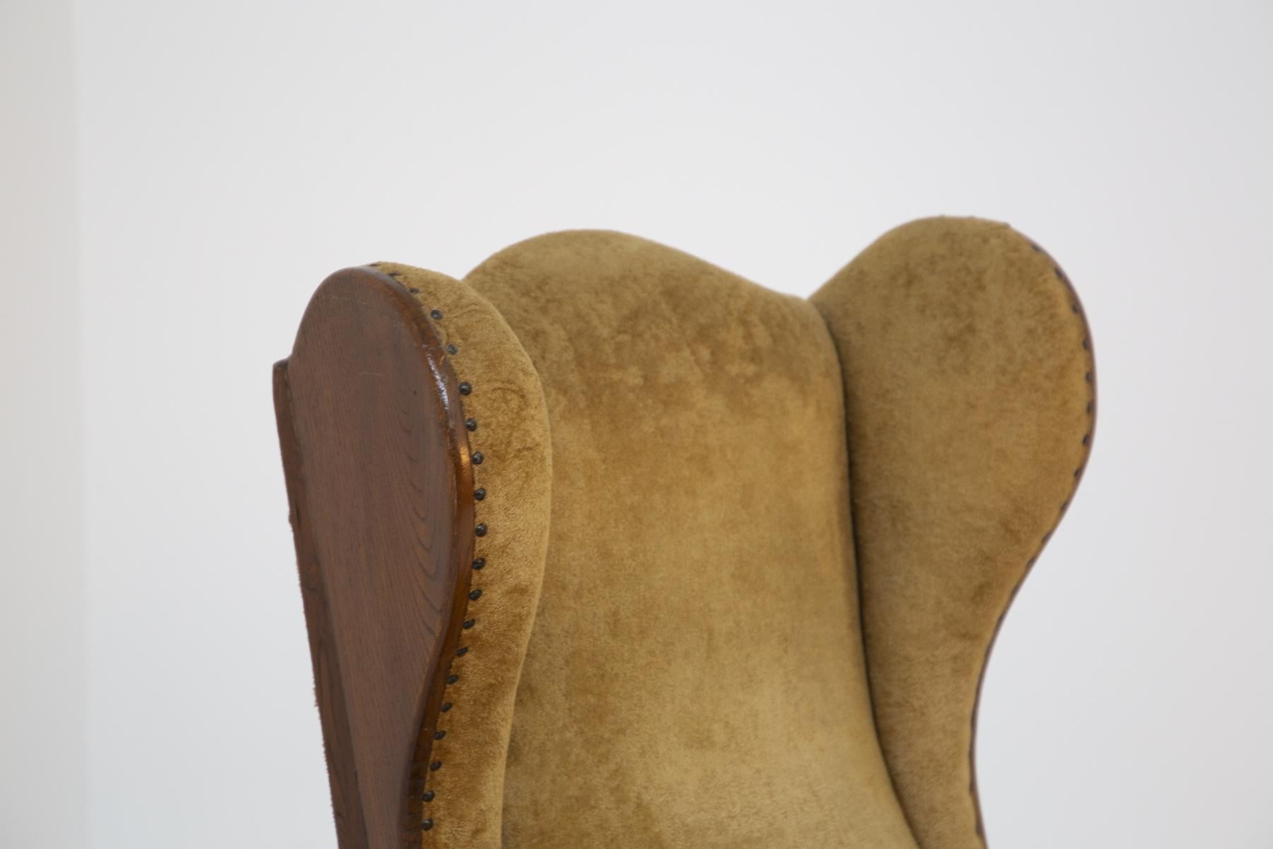 British Colonial Pair of English Armchairs in Velvet and Walnut Wood  For Sale