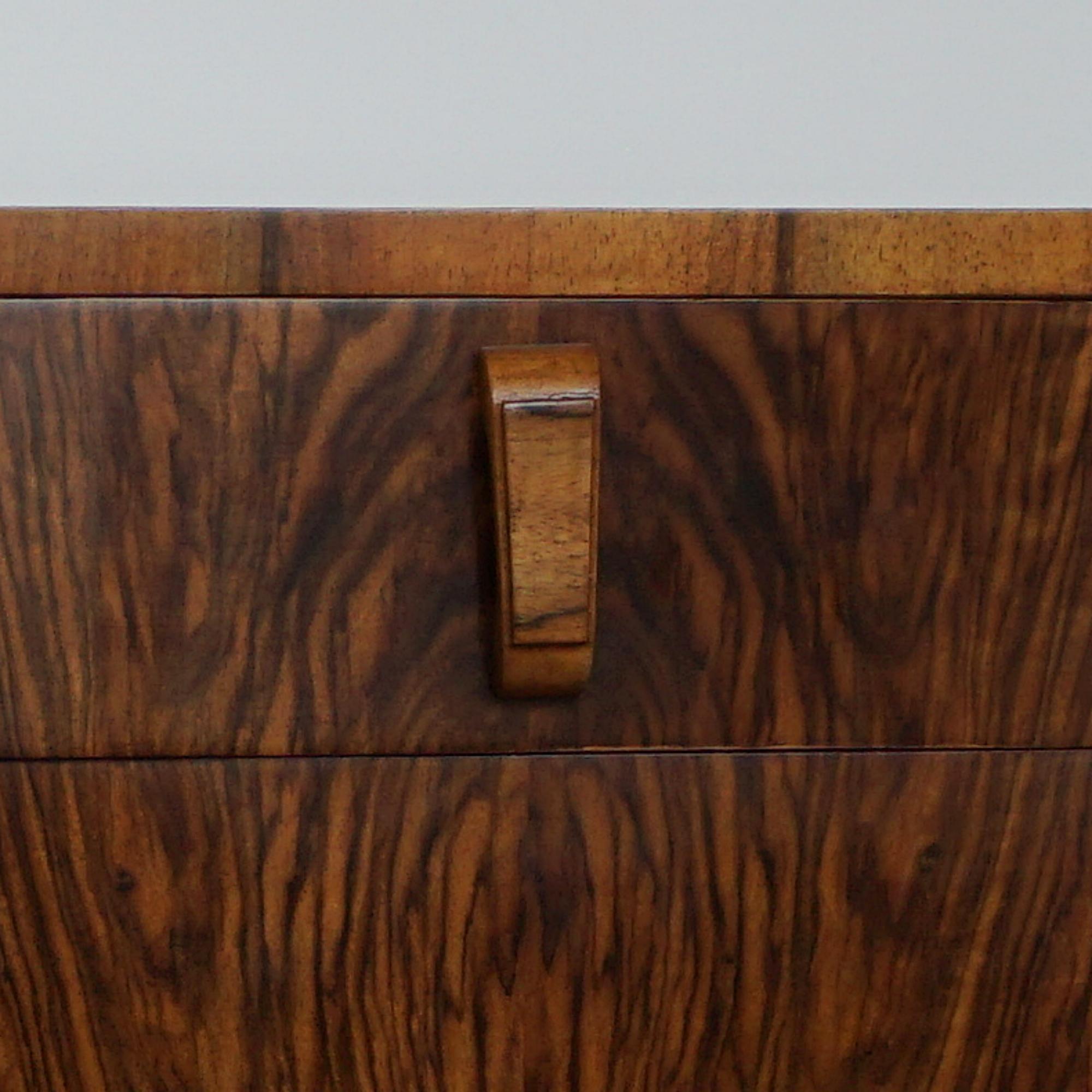 Pair of English Art Deco Burr Walnut Bedside Cabinets  5