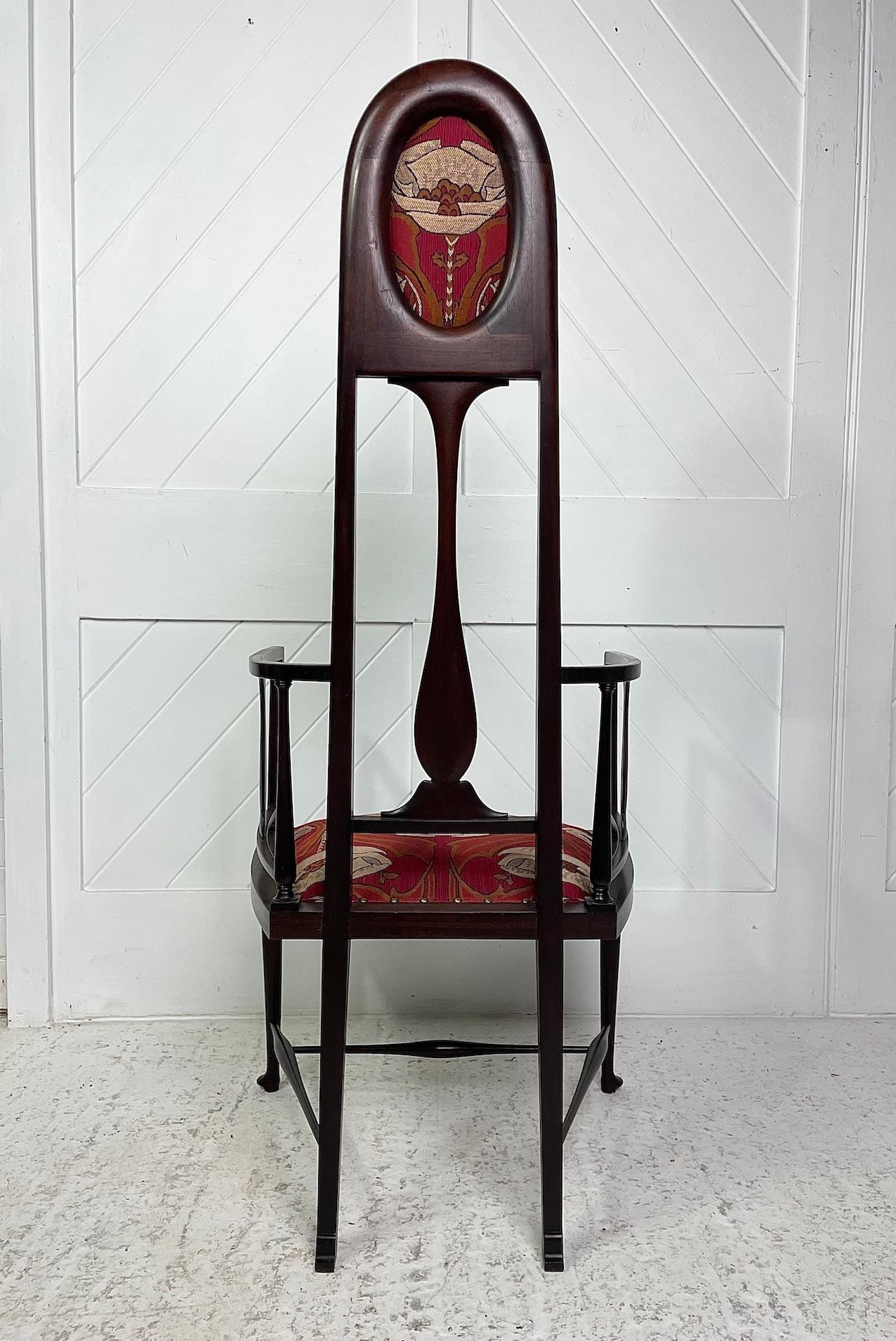 Anglais Paire de chaises d'appoint Art nouveau anglais par G M Ellwood pour G S Henry en vente