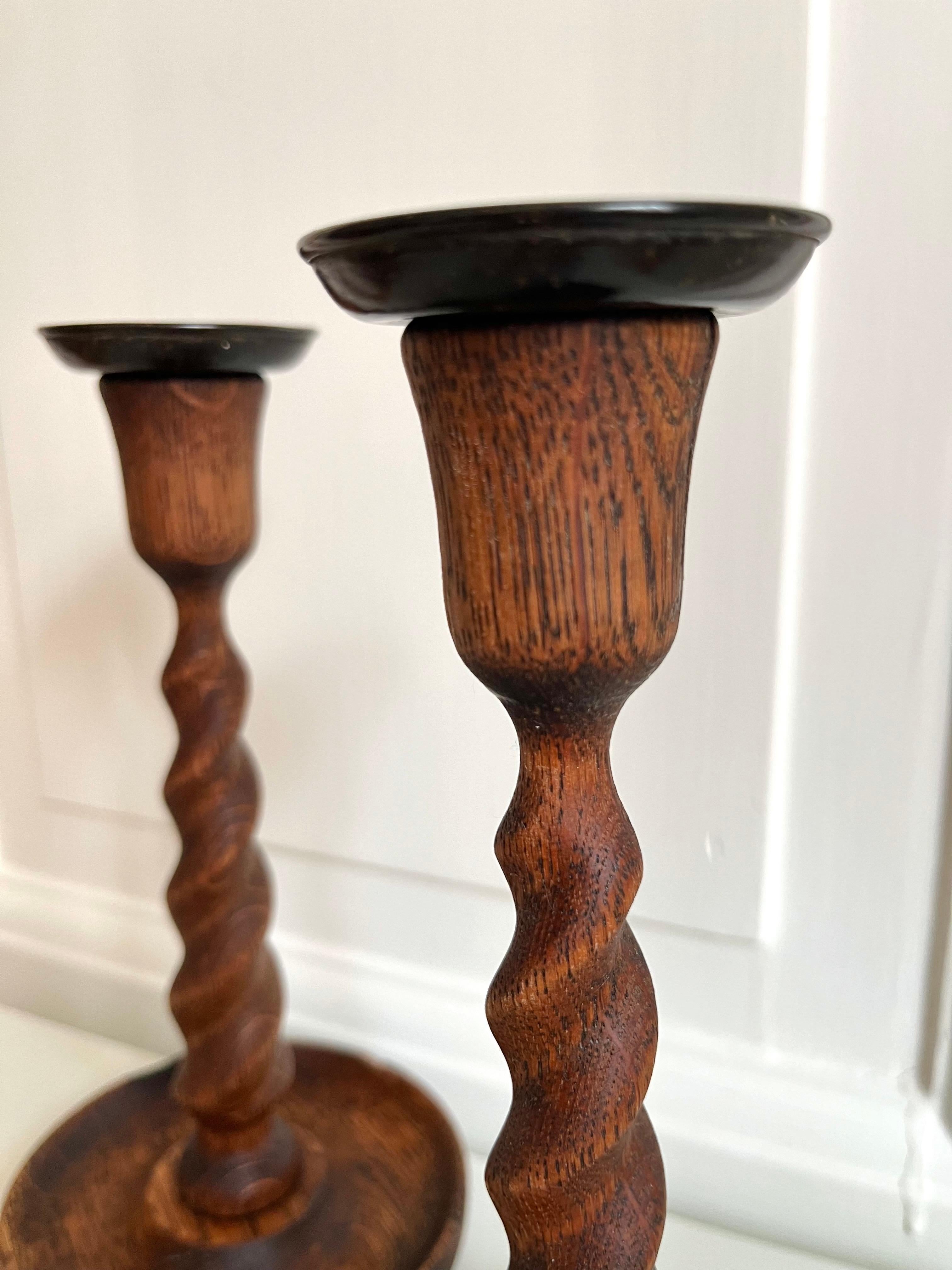 Pair of English Barley Twist Wooden Candlesticks, 1920s For Sale 4