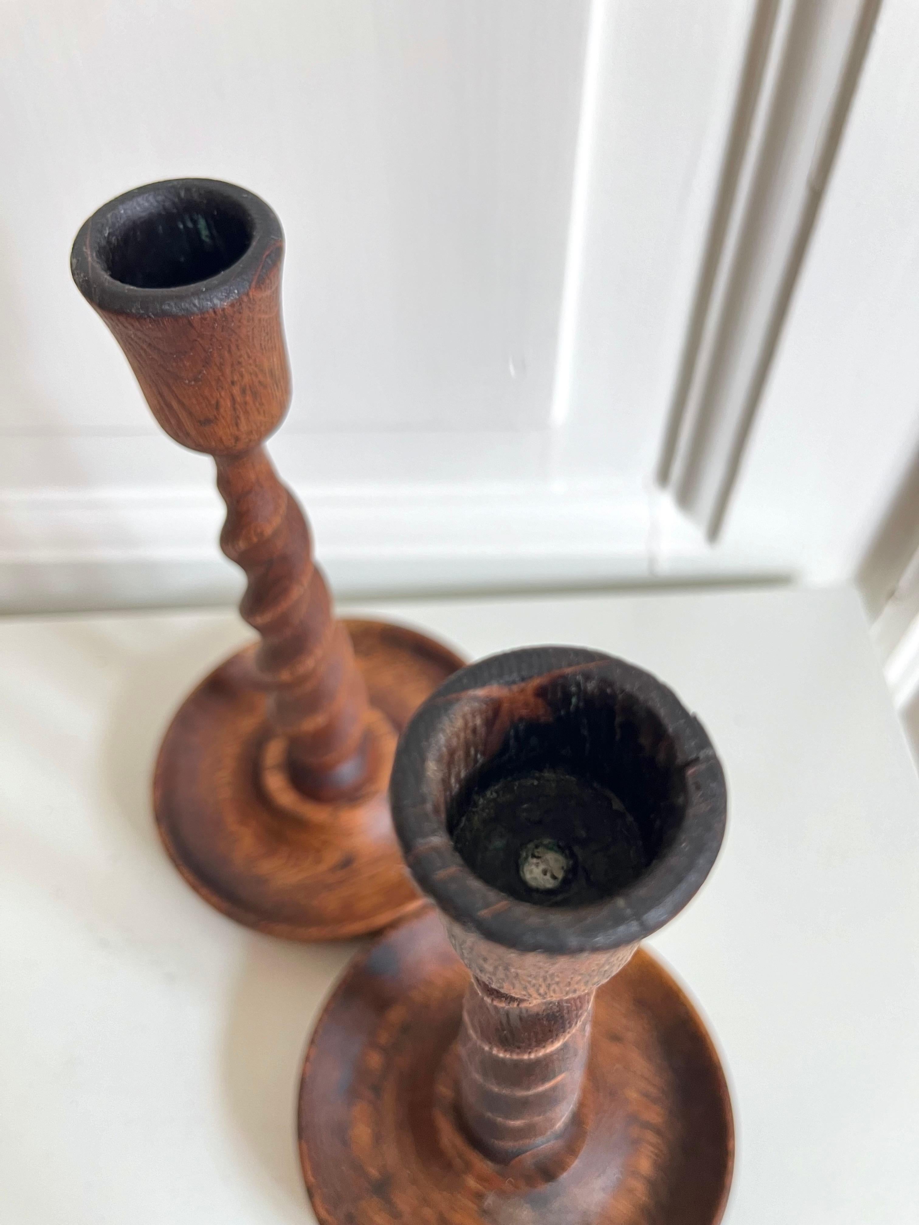 Pair of English Barley Twist Wooden Candlesticks, 1920s For Sale 7