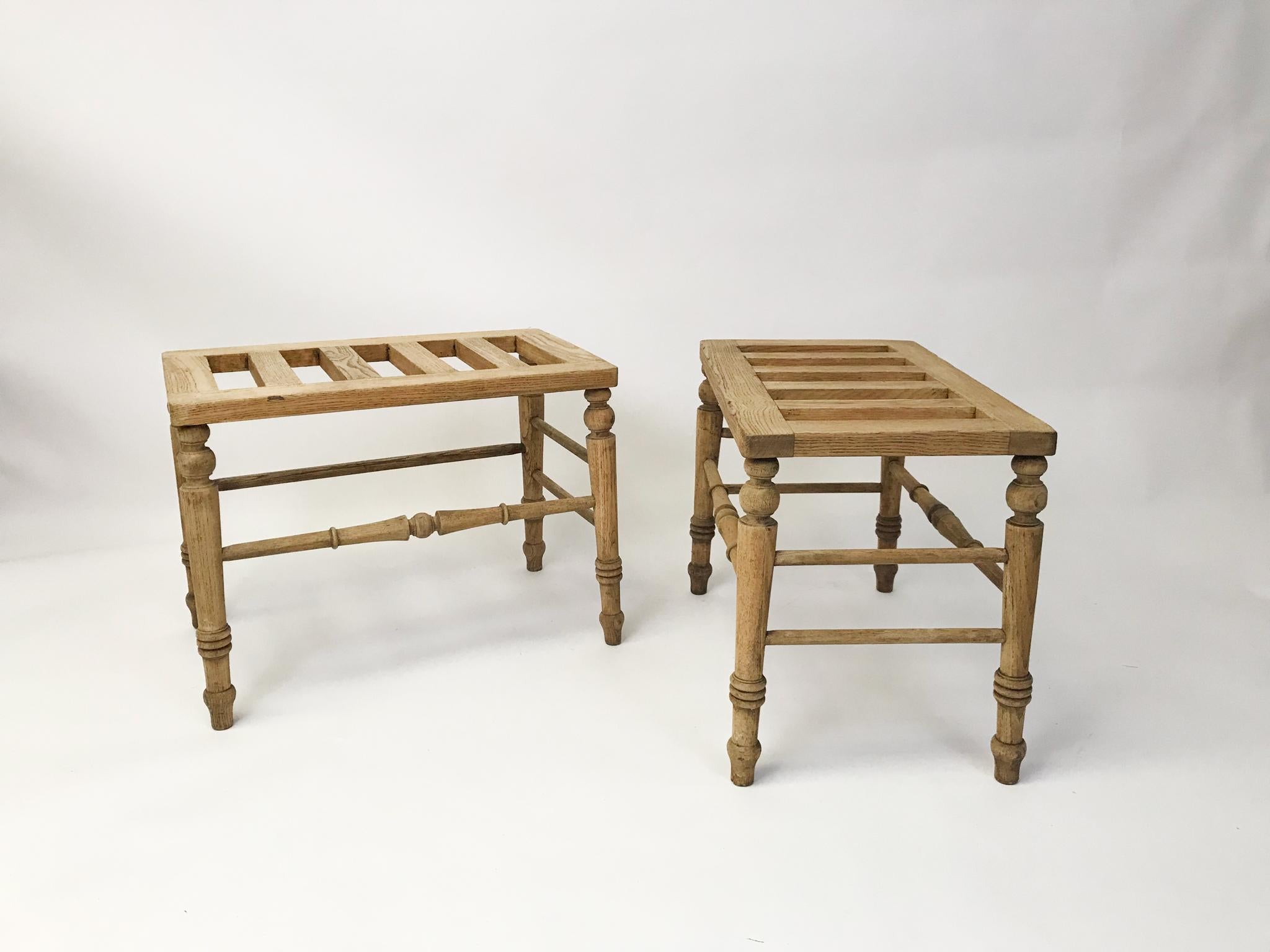 ENGLISH BLEACHED OAK Pair of Luggage Racks, Late 19th Century 3