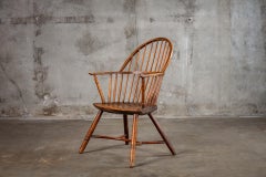 Paire de chaises Windsor anglaises à dossier en arc de cercle