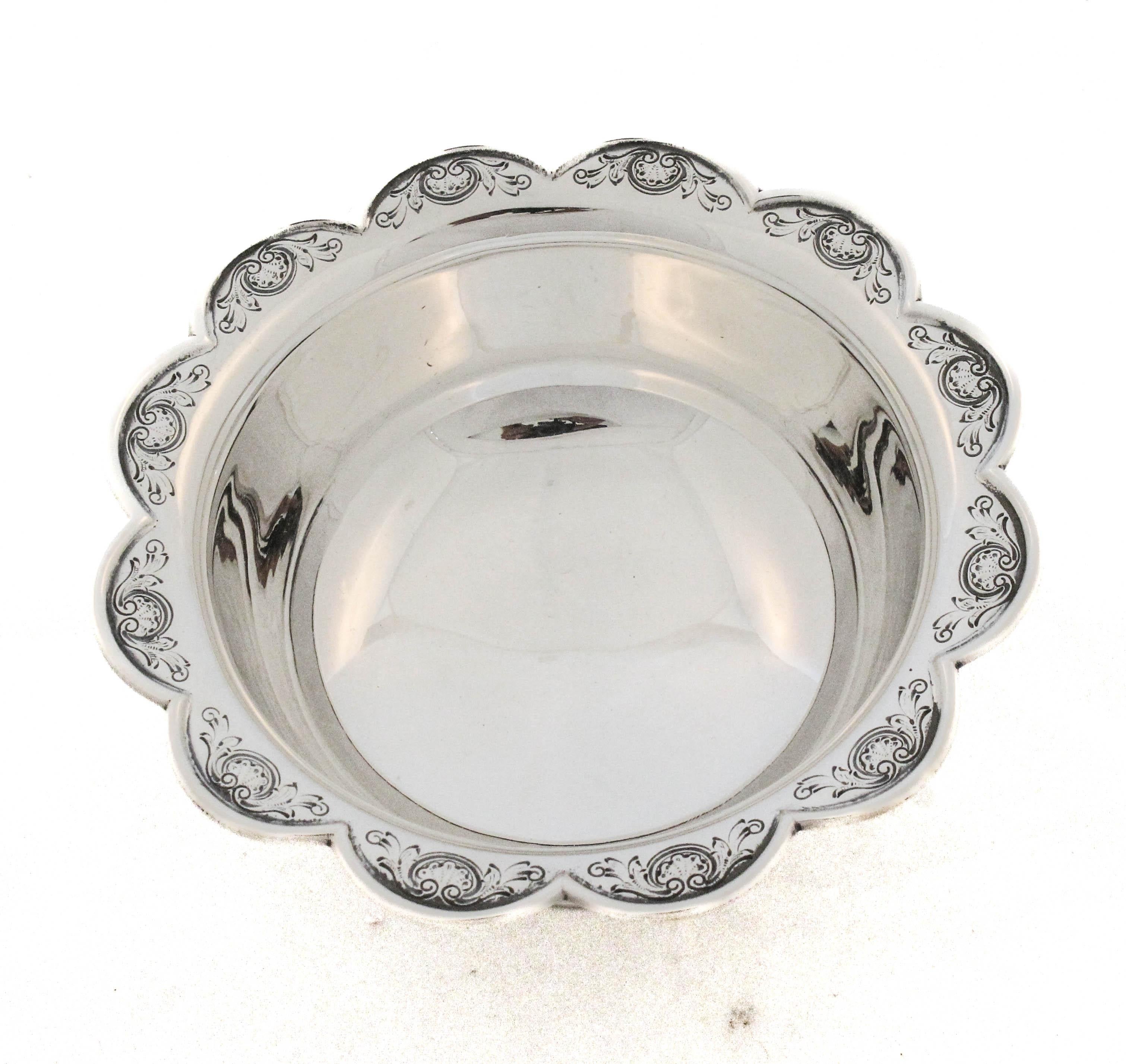 Anglais Pair of English Candy Dishes en vente