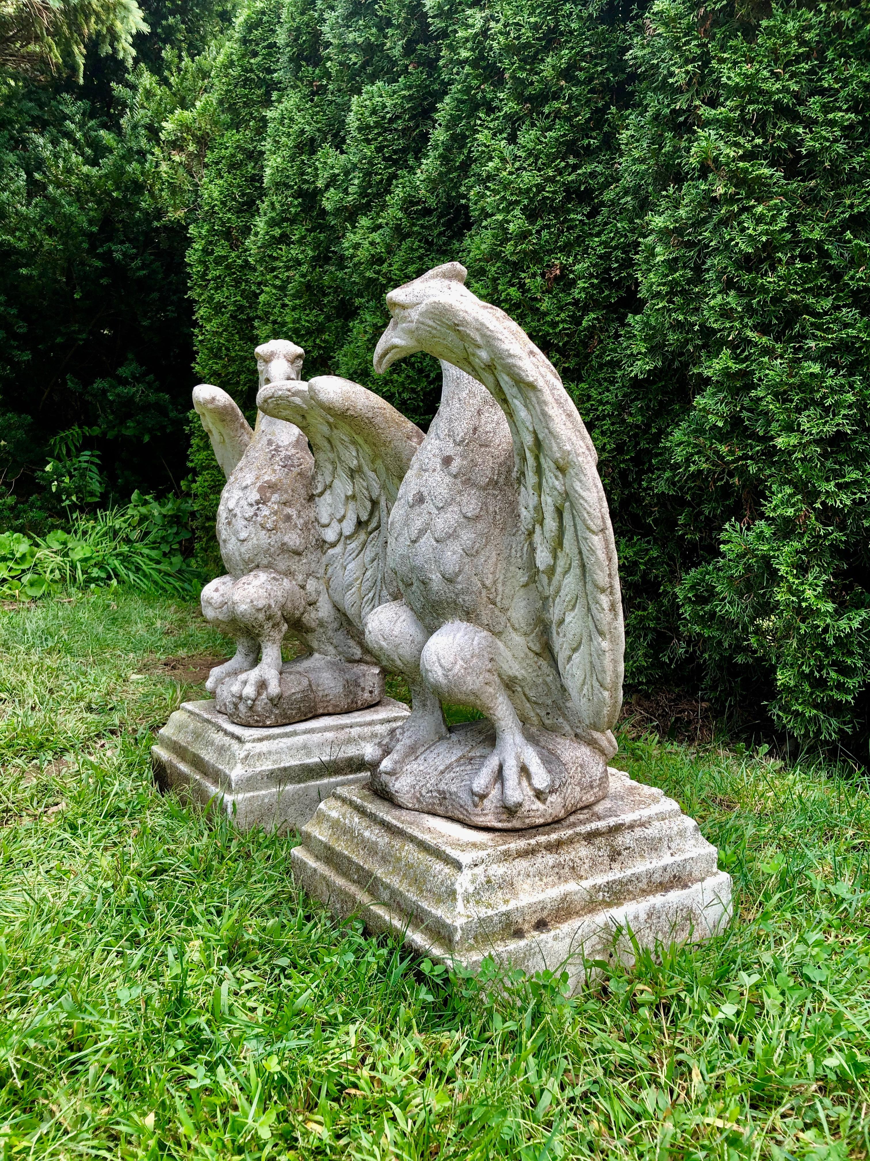 Pair of English Cast Stone Opposing Eagles on Short Plinths In Good Condition In Woodbury, CT
