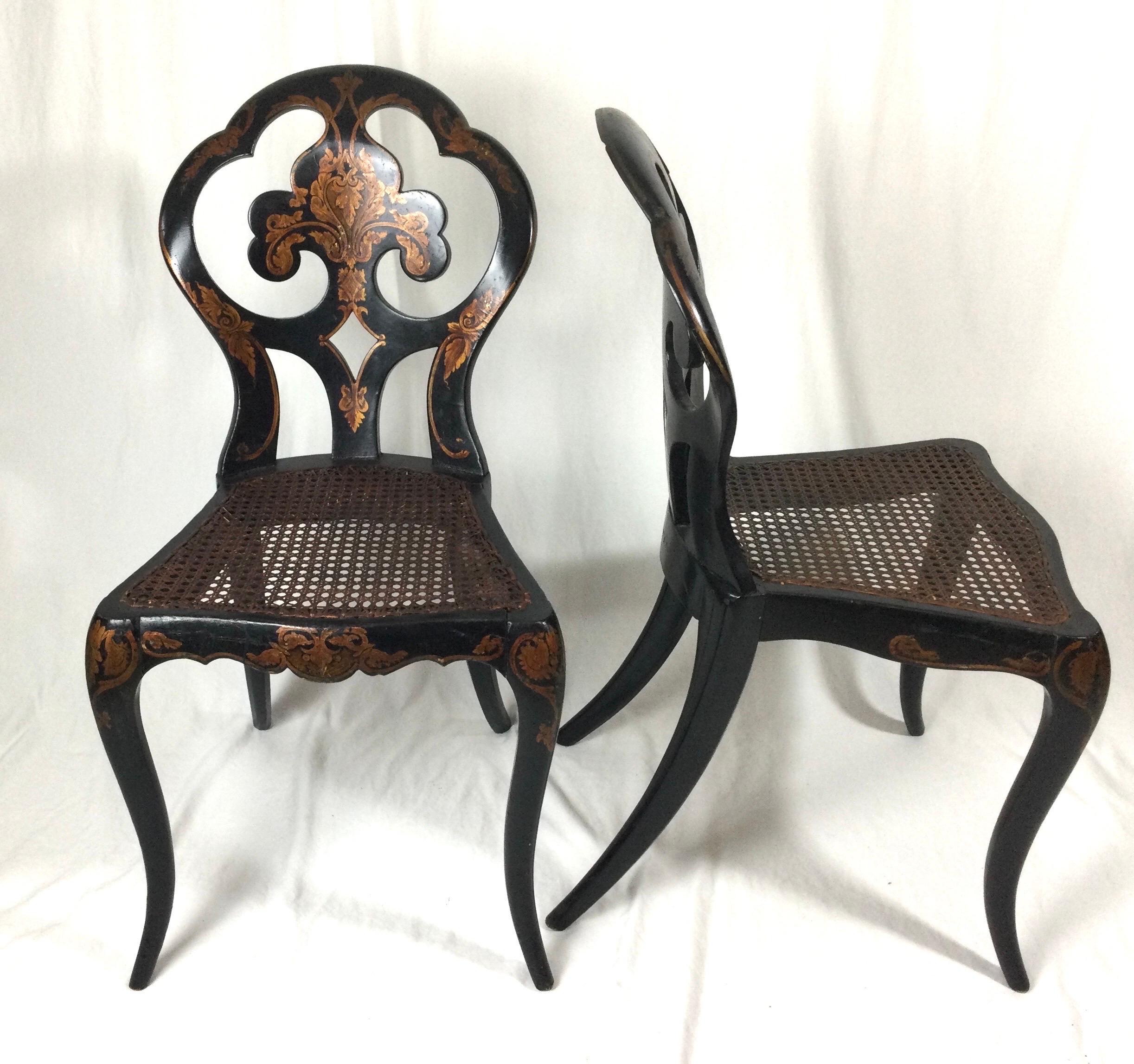 Late 19th Century Pair of English Chinoiserie Side Chairs with Caned Seats, Circa 1870's For Sale