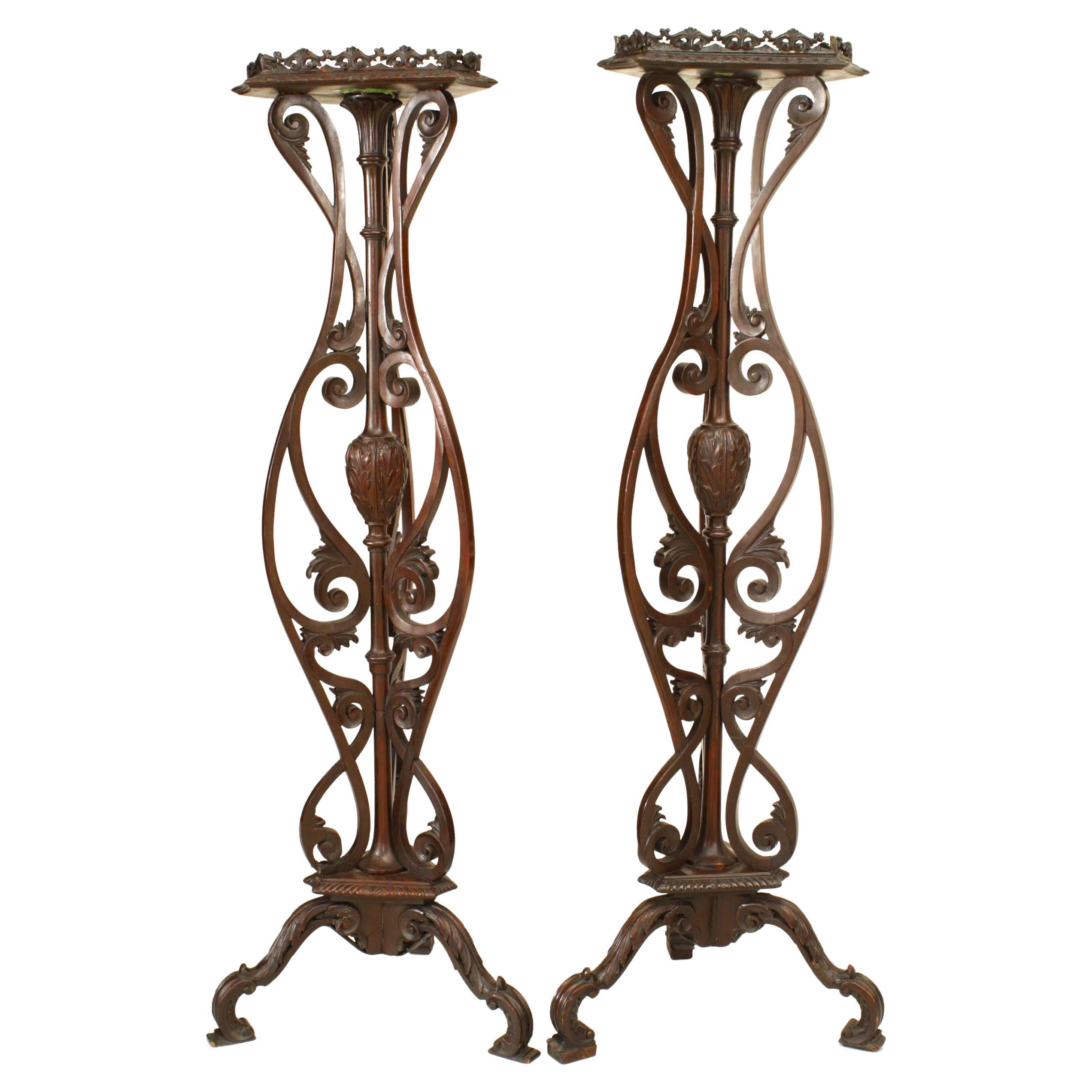 Antique & Vintage Pedestals For Sale in New York City Near Me