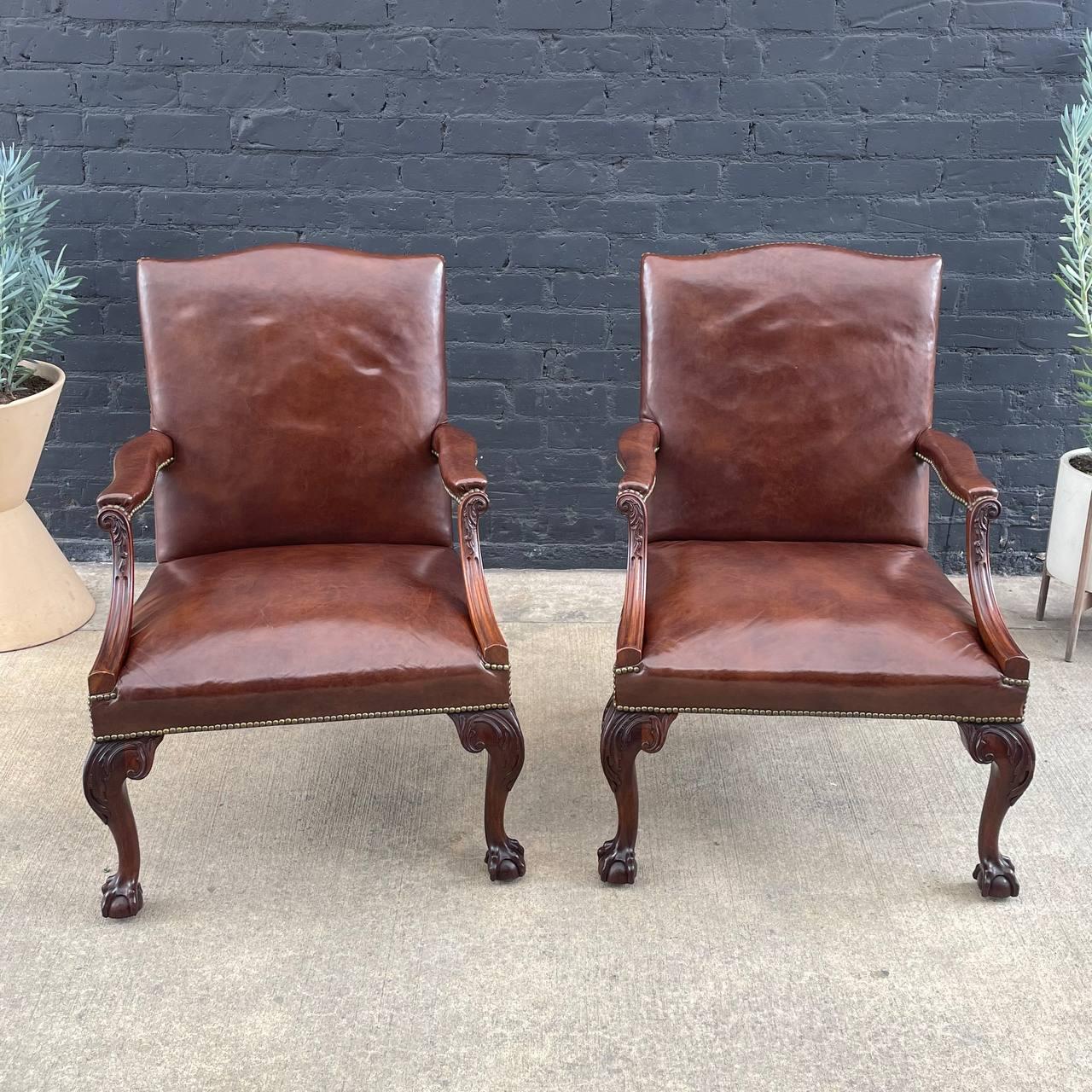 French Pair of English Chippendale-Style Gainsborough Leather Arm Chairs For Sale