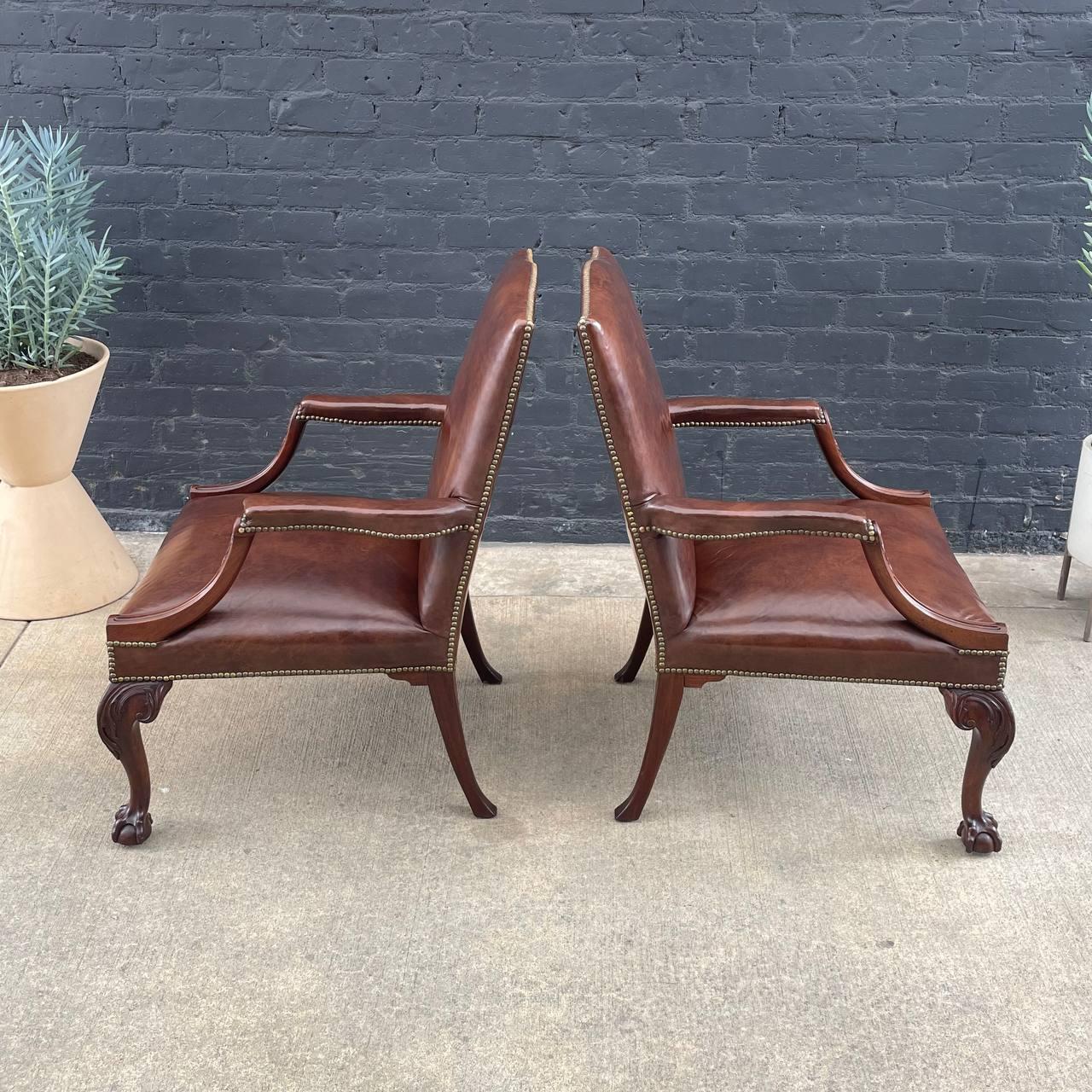 Pair of English Chippendale-Style Gainsborough Leather Arm Chairs In Good Condition For Sale In Los Angeles, CA