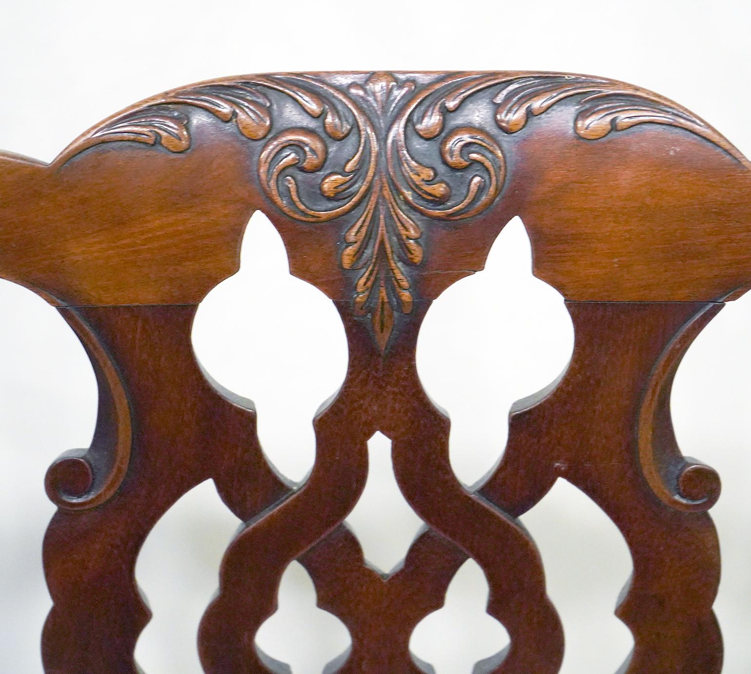 Pair of English Chippendale Style George III Carved Mahogany Armchairs C. 1820 For Sale 1
