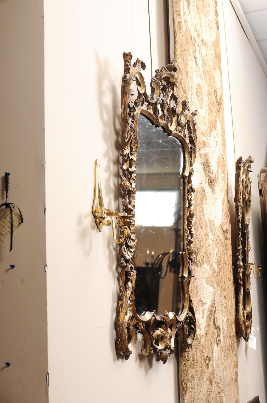 Coppia di specchi inglesi in legno dorato in stile Chippendale, inizio XX secolo in vendita 6