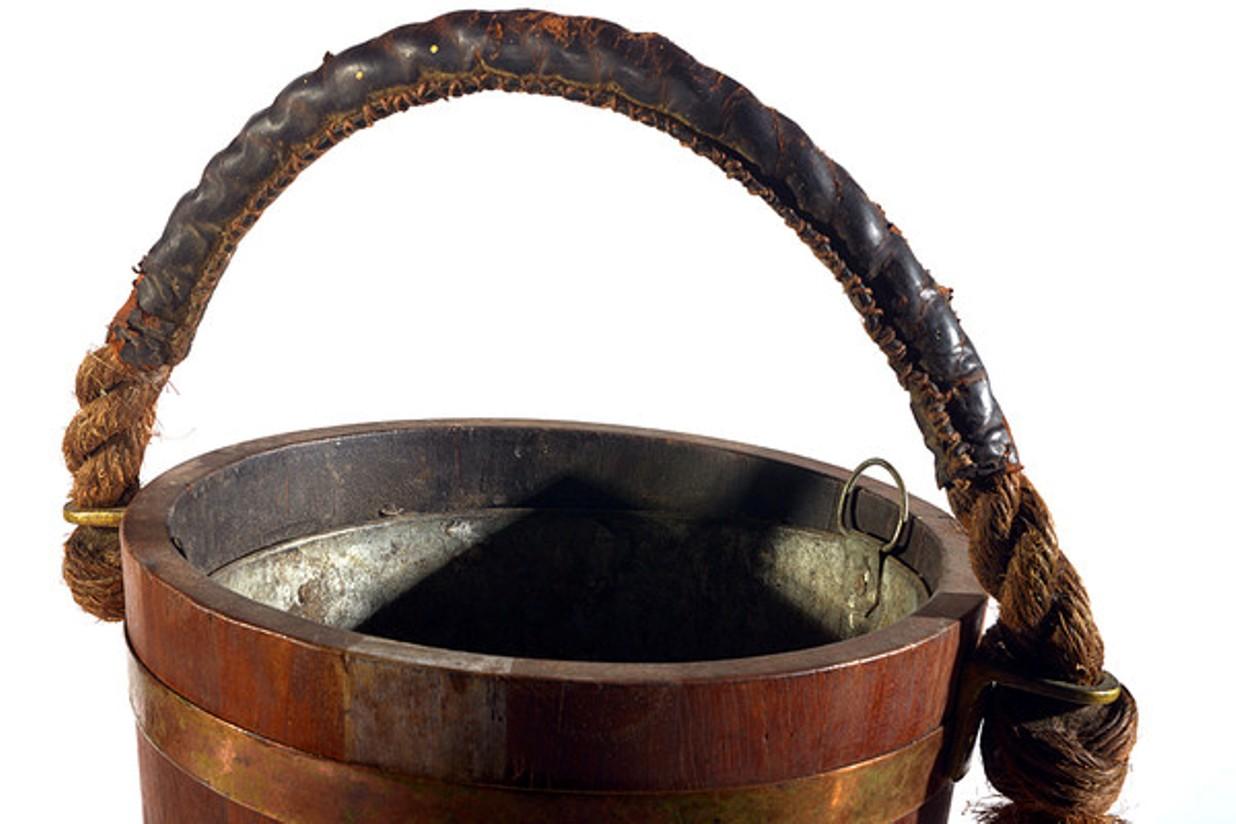 Pair of English Copper Strapped Oak Fire Buckets For Sale 4