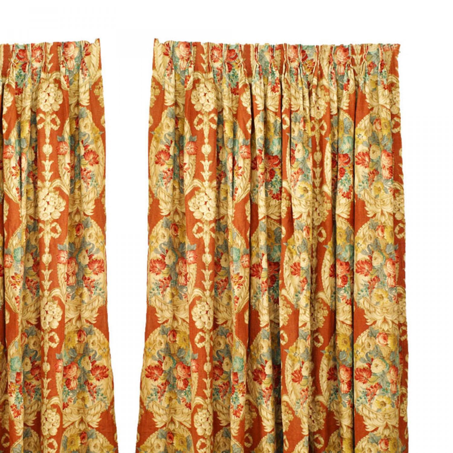 Par de Cortinas Florales de Lino Estampado Estilo Campestre Inglés en Bueno estado para la venta en Queens, NY