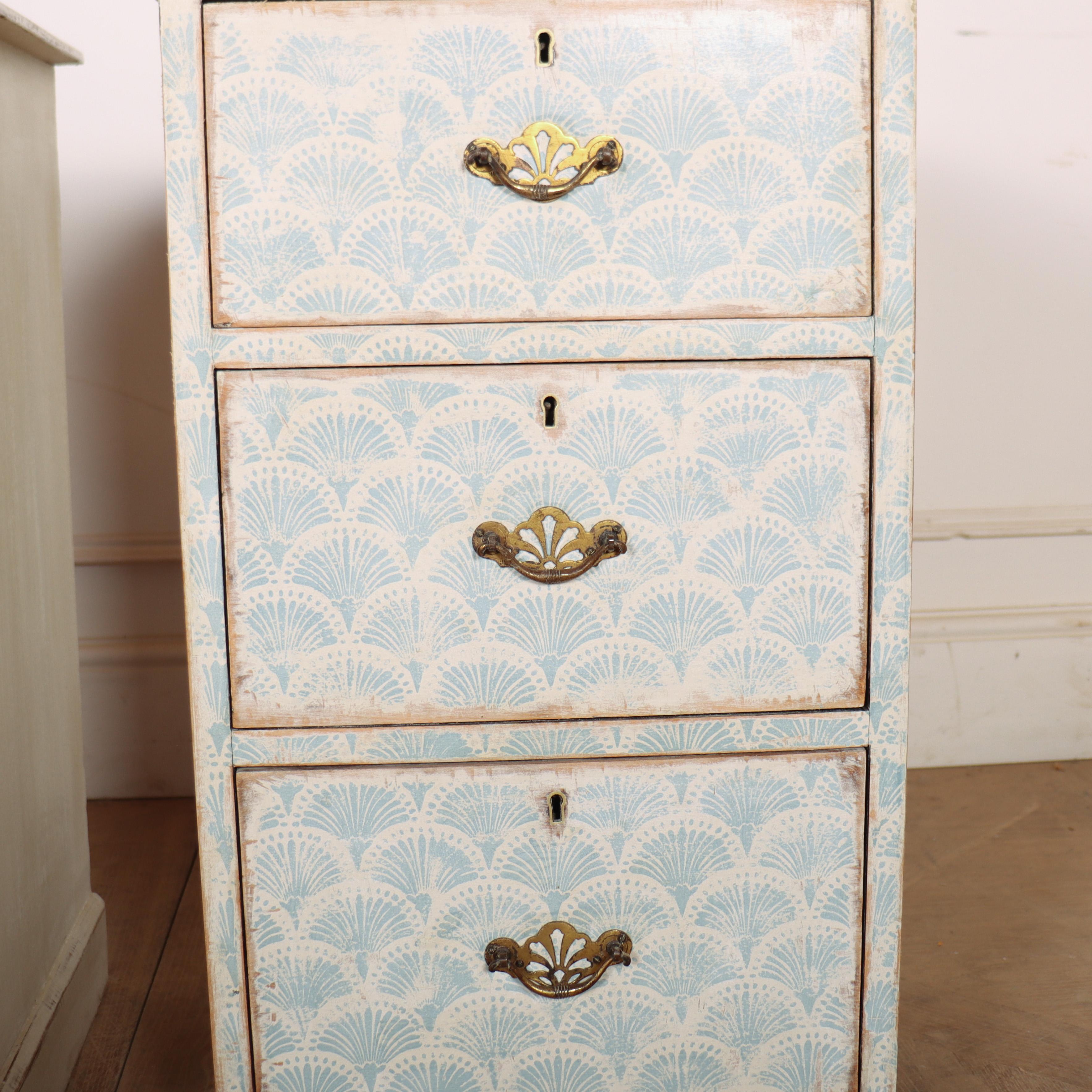 Pair of English Decorated Chest of Drawers For Sale 1
