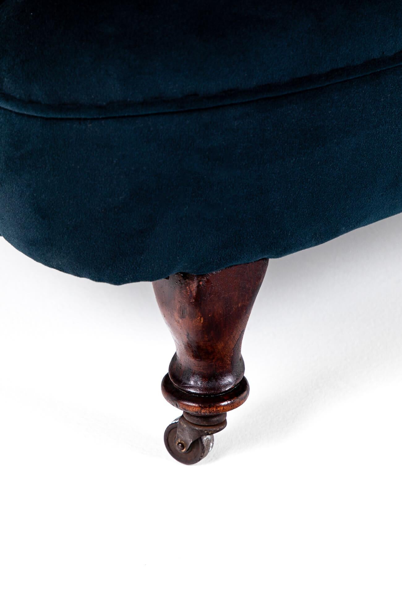 Pareja de sillones ingleses de caoba victoriana de asiento profundo 3