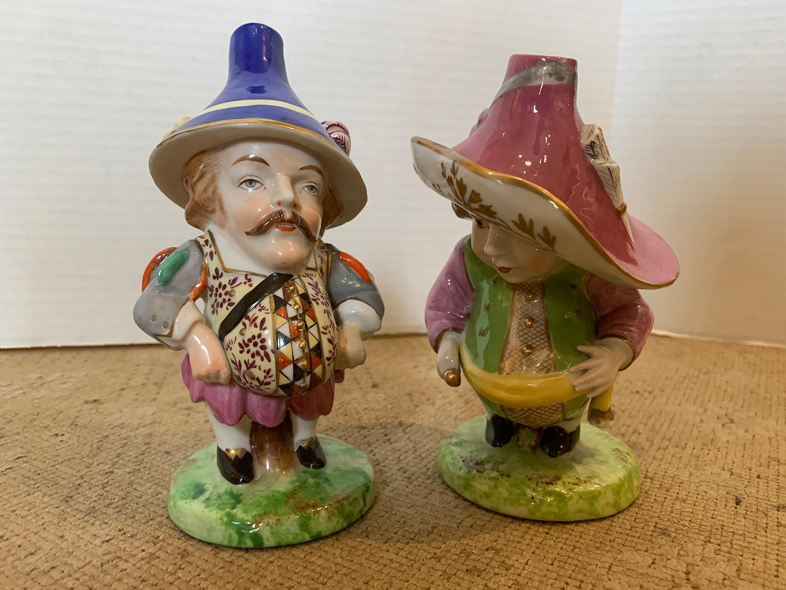 Pair of English Derby Style Porcelain Mansion House Dwarfs, Probably Edme Samson In Good Condition For Sale In Atlanta, GA