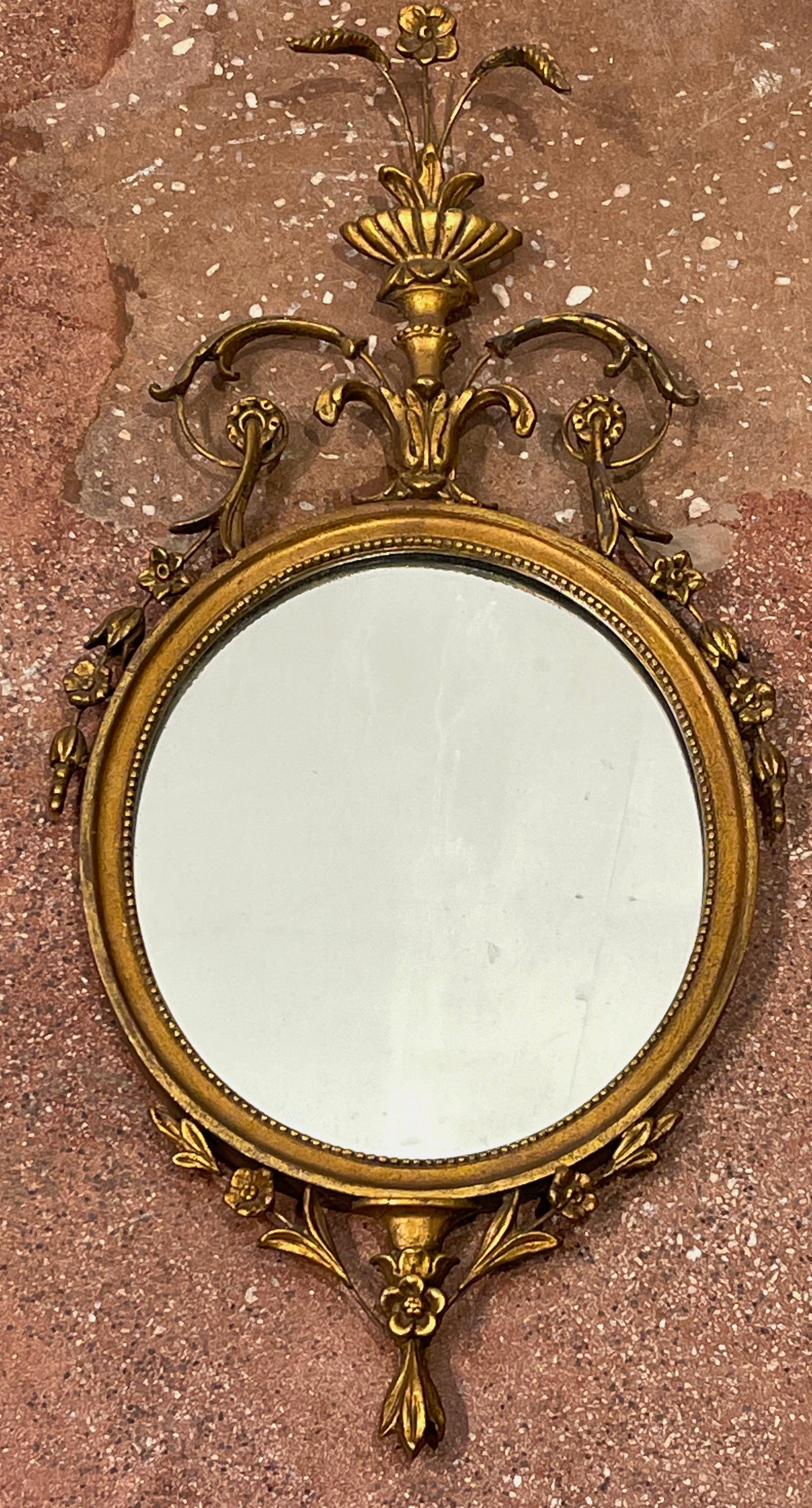 Pair of English Diminutive Georgian Style Giltwood Mirrors, Circa 1900 For Sale 1