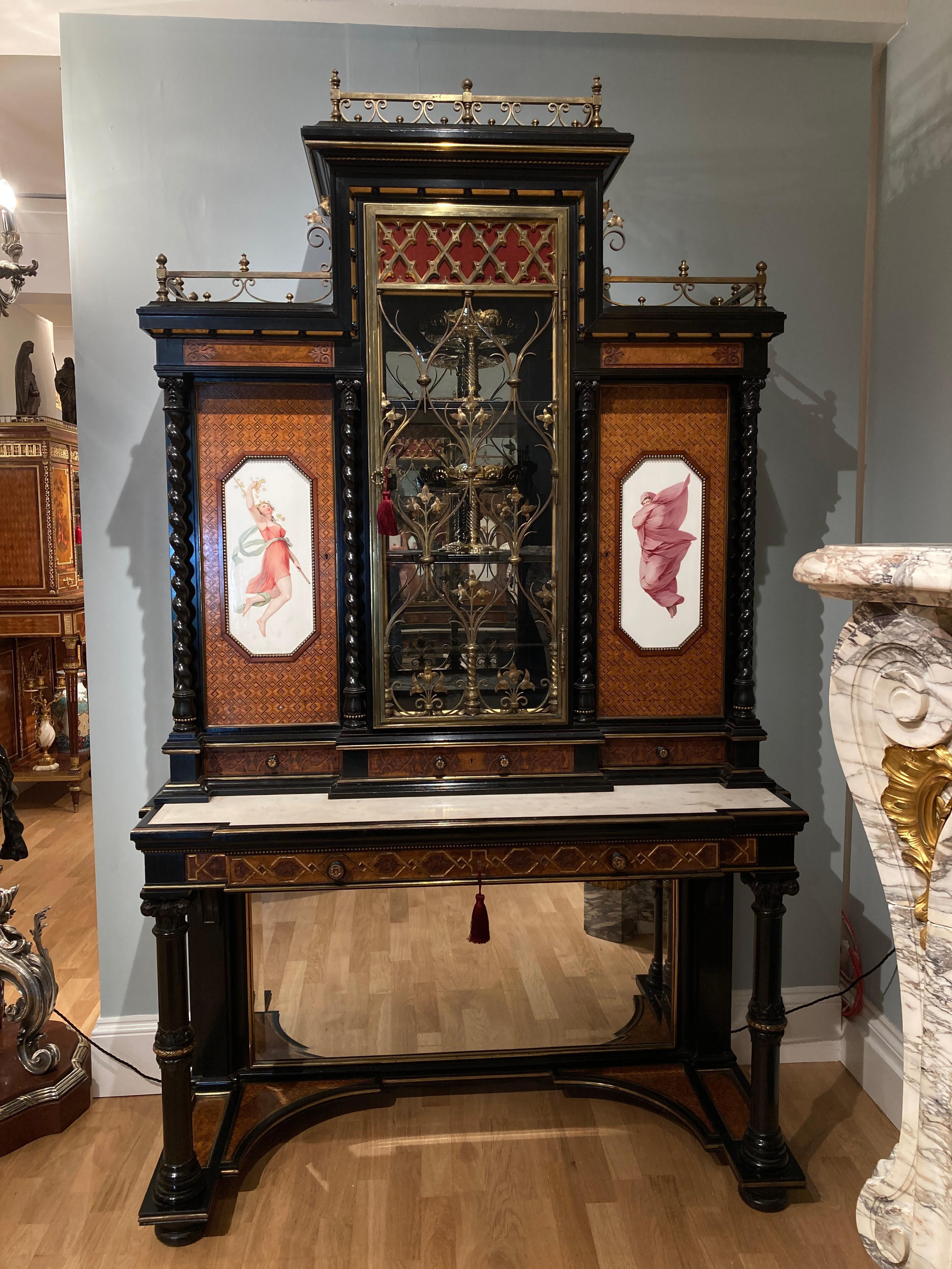 19th Century Pair of English Display Cabinets in the Renaissance Revival Style For Sale
