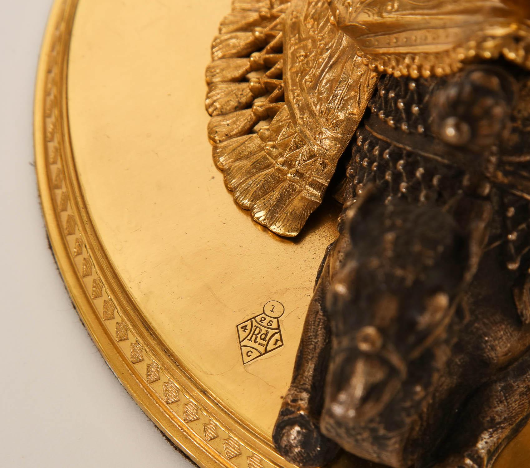 Cristal Paire de centres de table anglais en bronze doré et argenté en forme de camel pour le marché orientaliste en vente