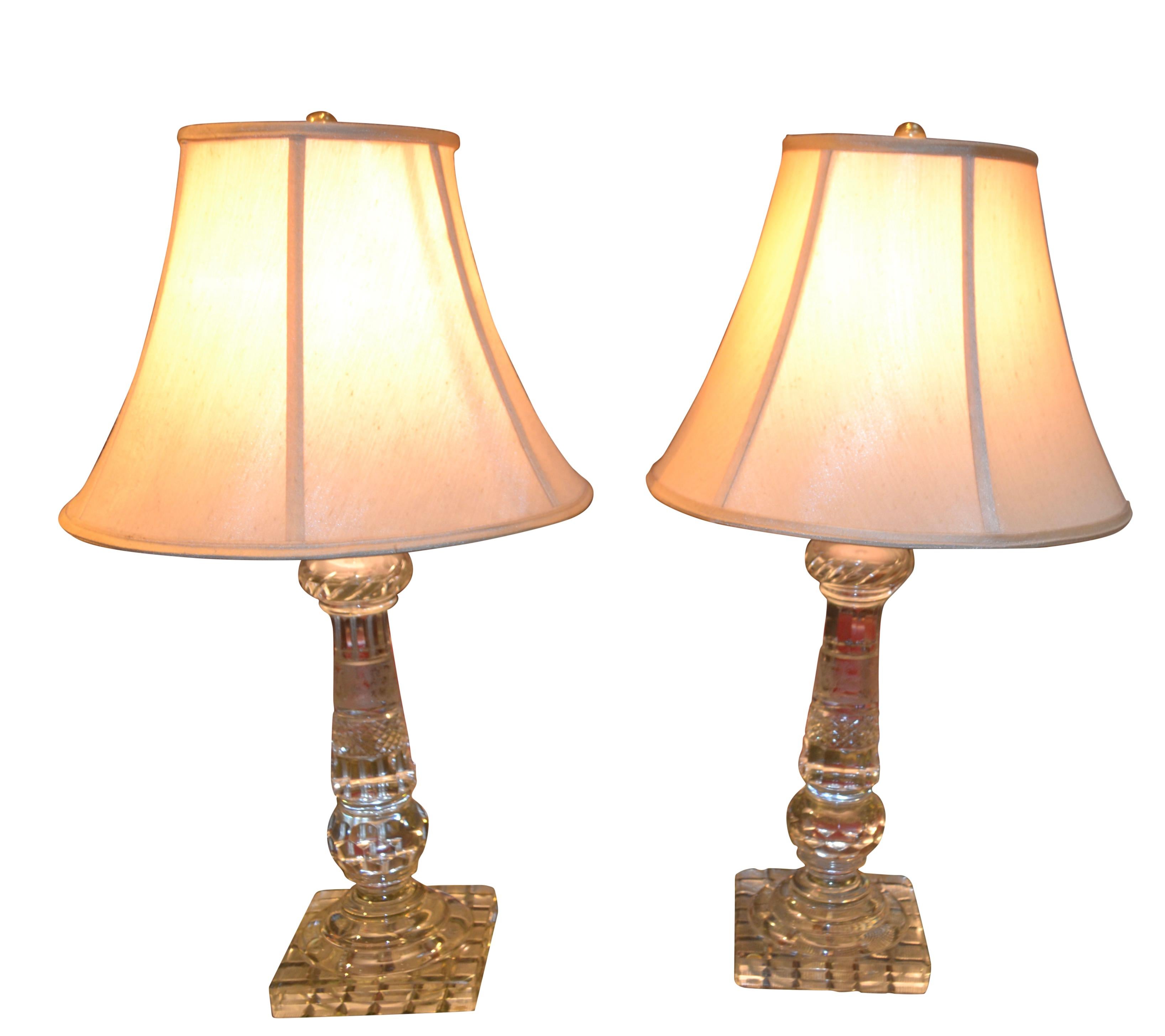 Adam Style Pair of English Early 20 Century Cut Crystal Lamps For Sale