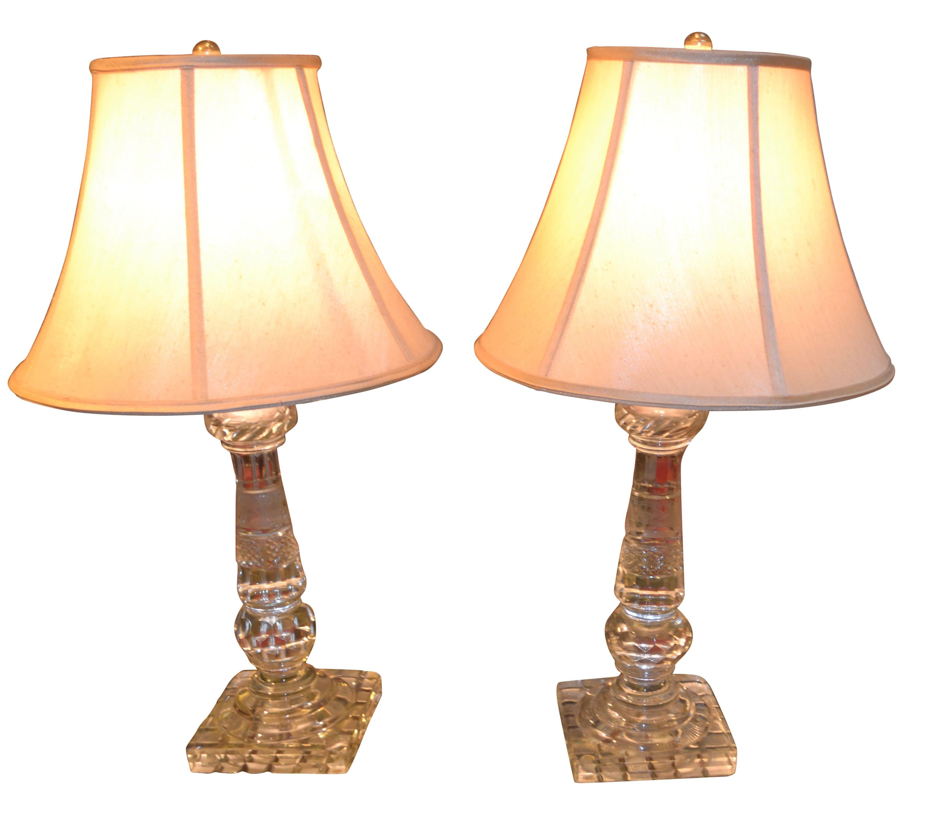 Faceted Pair of English Early 20 Century Cut Crystal Lamps For Sale