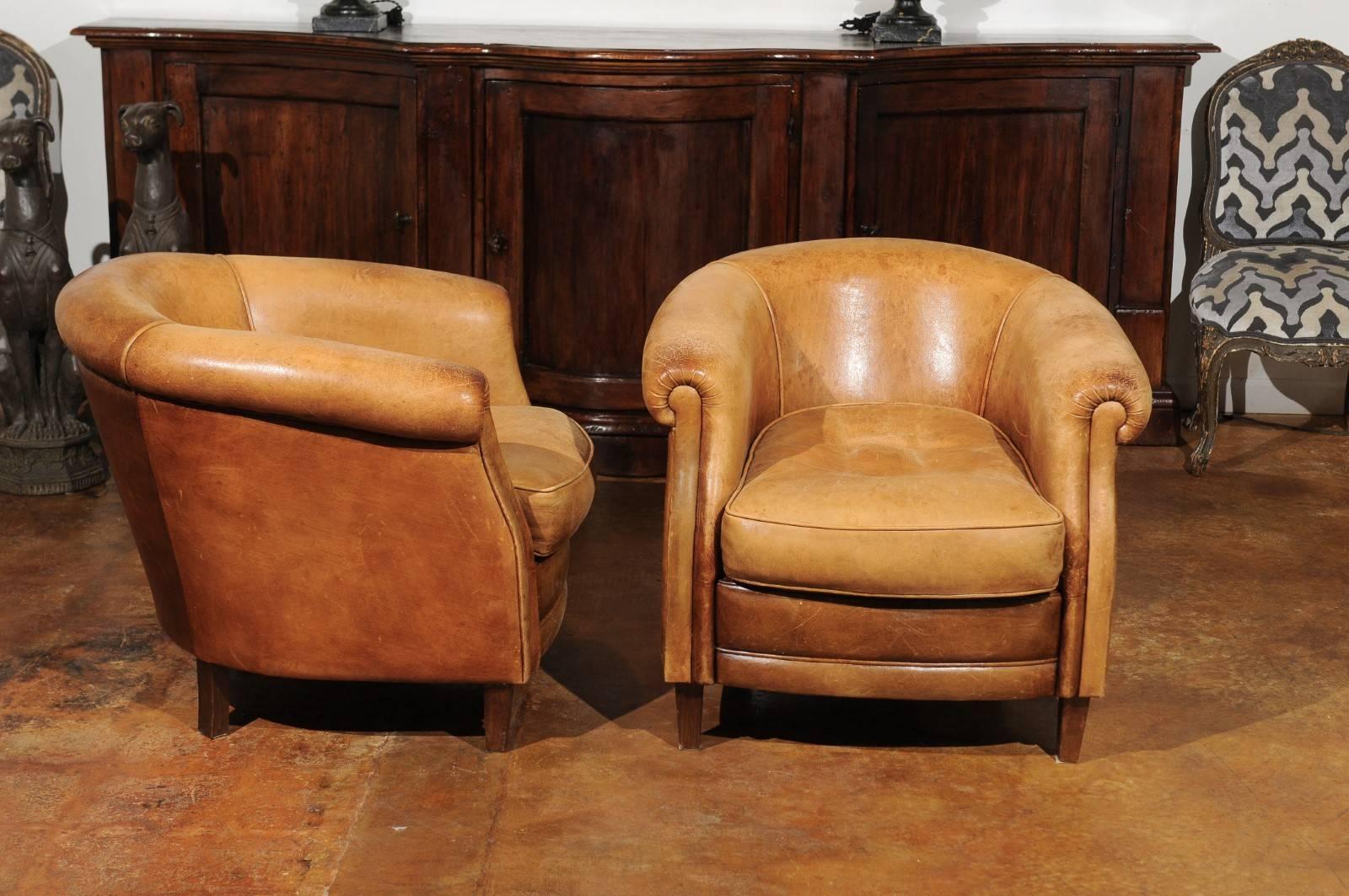 Pair of English Early 20th Century Caramel Leather Club Chairs with Rolled Arms 3