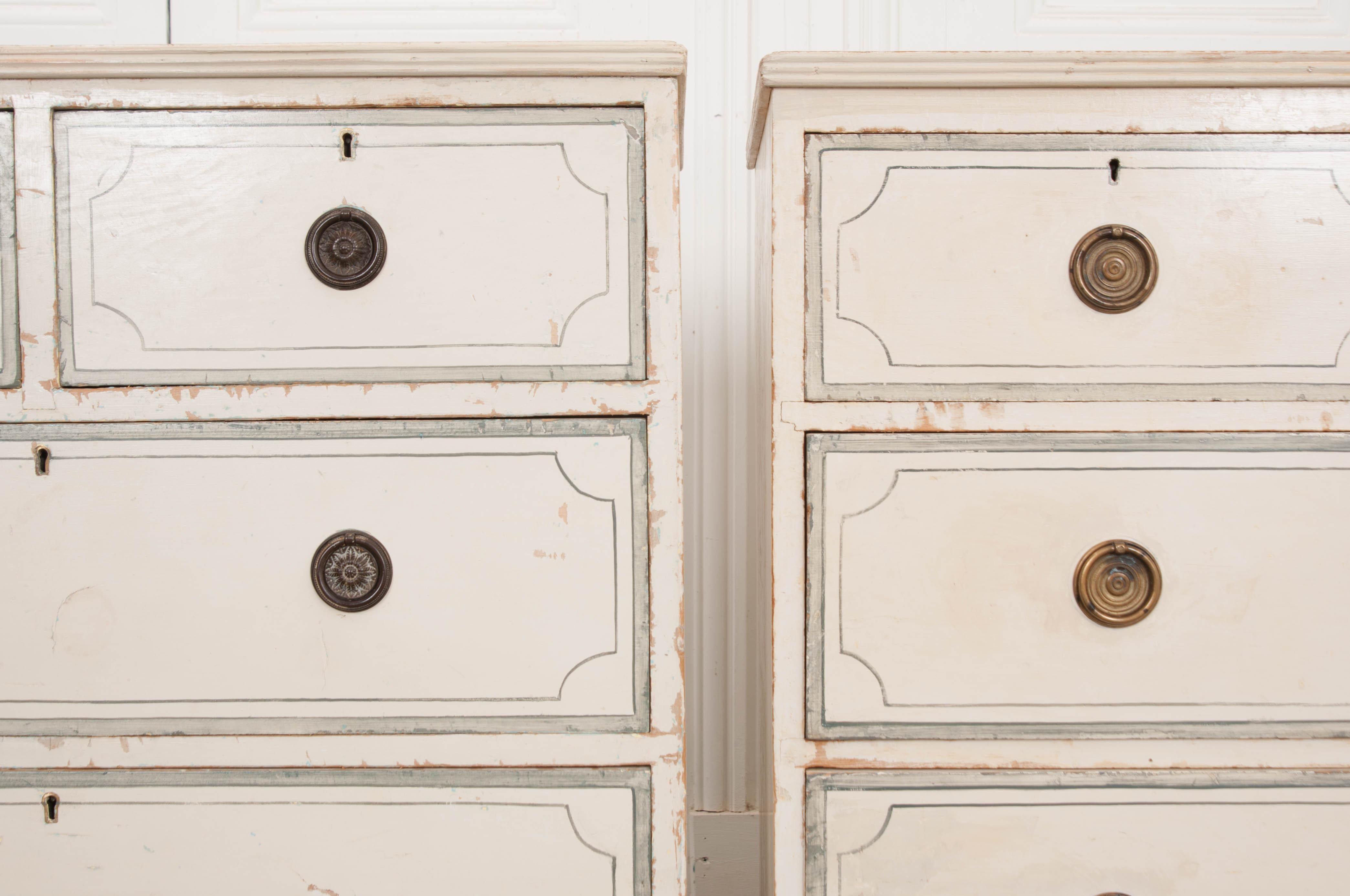 Paint Pair of English Early 20th Century Edwardian Chests of Drawers