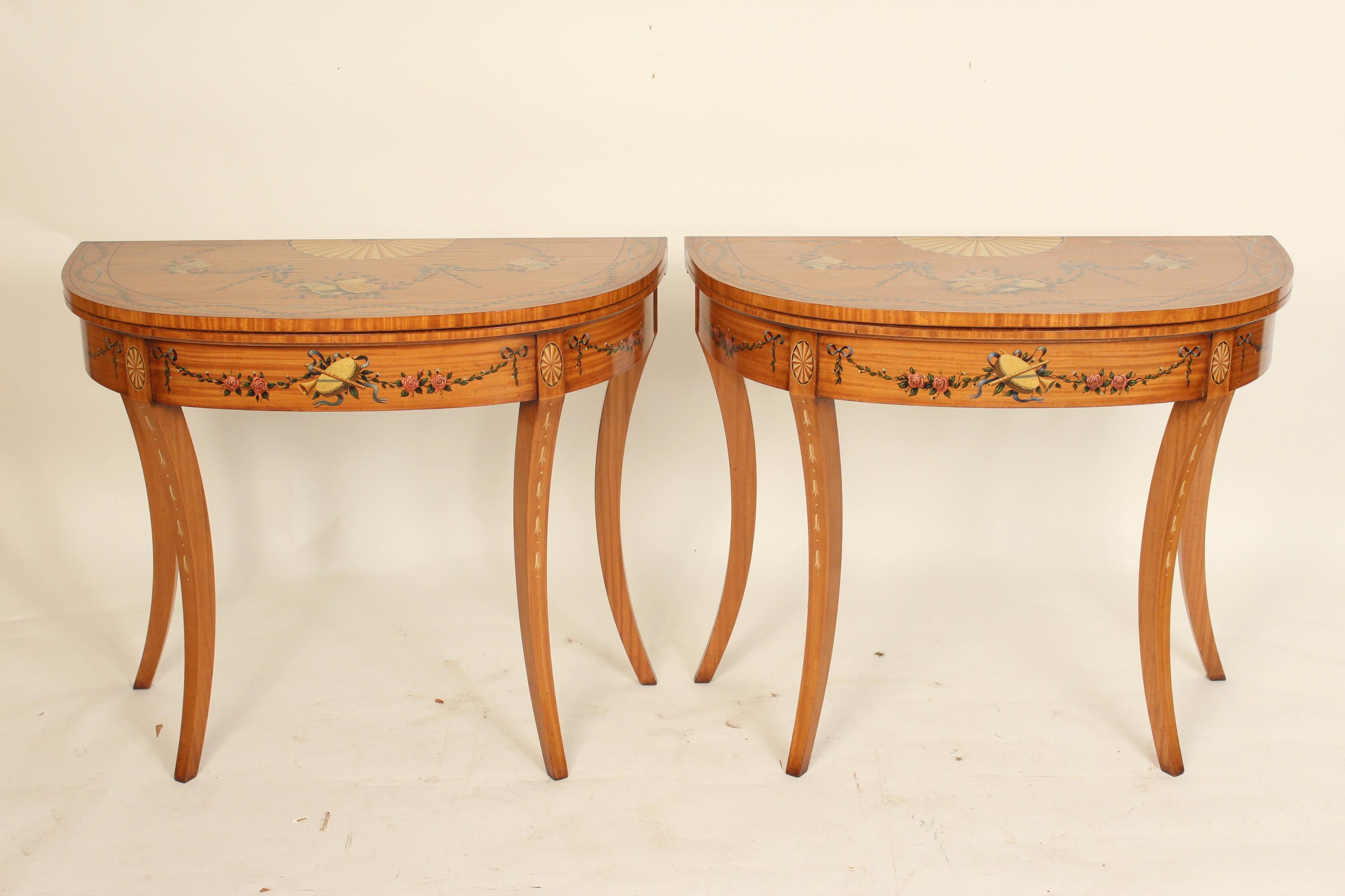 Pair of English Edwardian Style Painted Satinwood Games Tables In Good Condition For Sale In Laguna Beach, CA