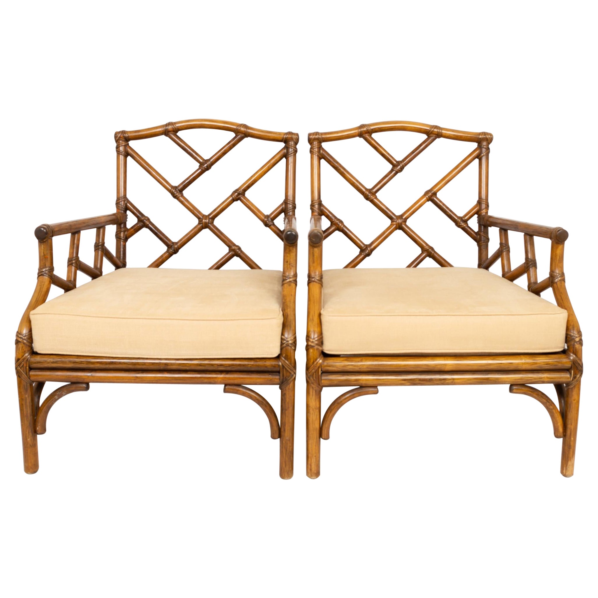 Coppia di poltrone da salotto Chippendale cinesi in finto bambù inglese Cane C.1960