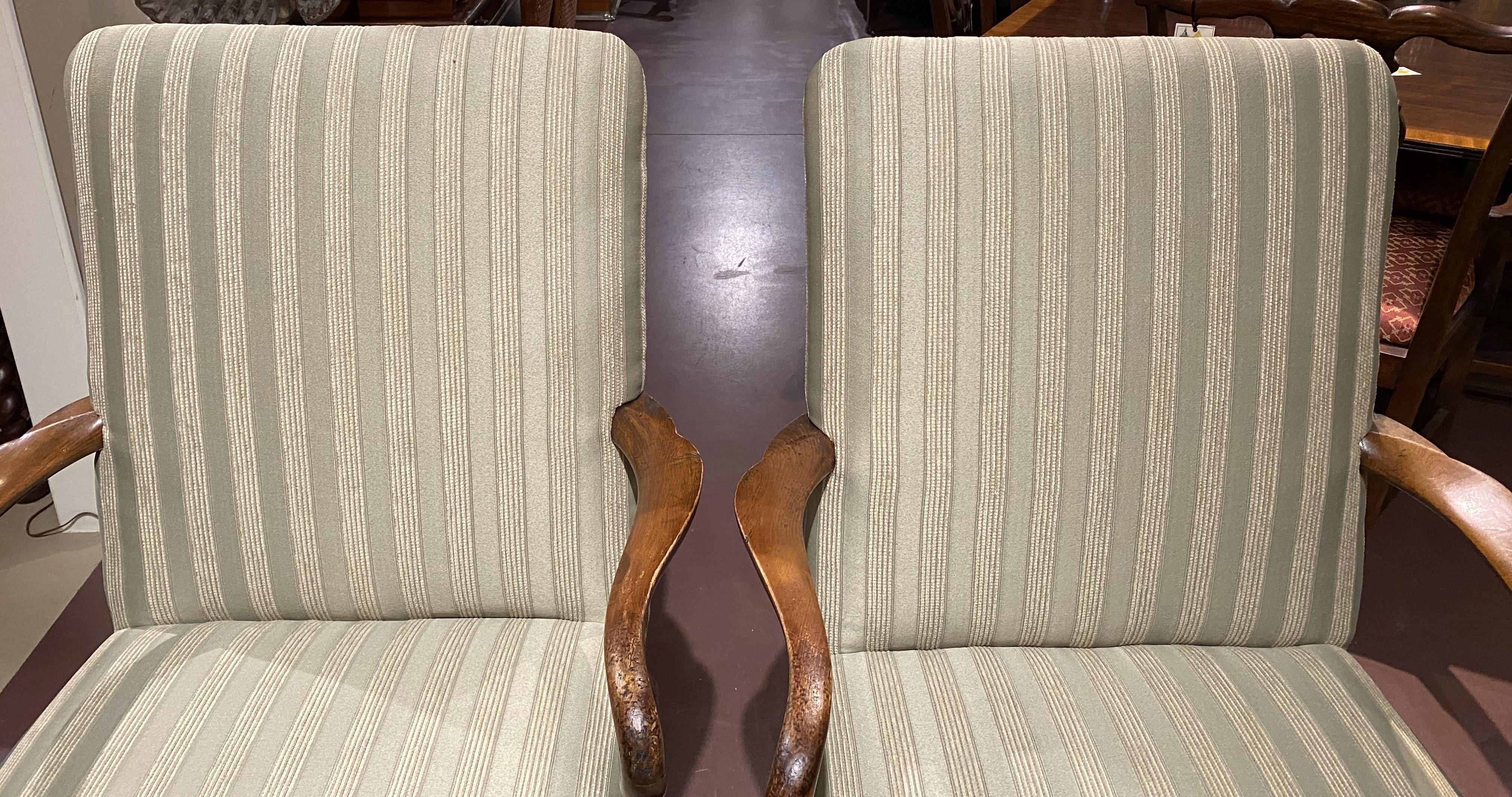 Hand-Carved Pair of English George I Style Walnut Library Armchairs with New Upholstery