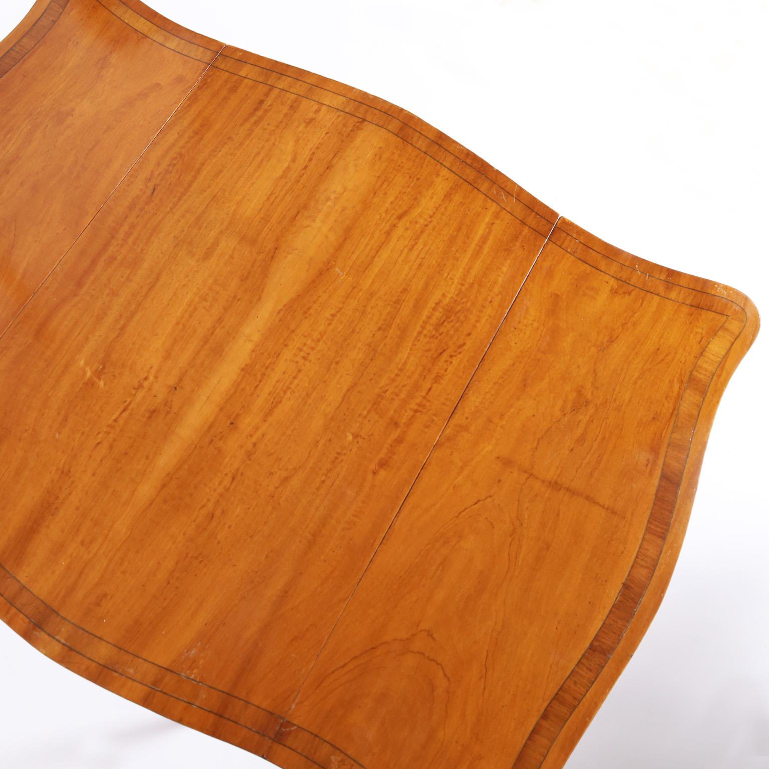 20ième siècle Paire de tables à abattant anglaises de style George III en vente