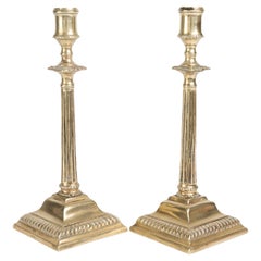 Pair of English Georgian Cast Brass Fluted Shaft Candlesticks, 1790-1800