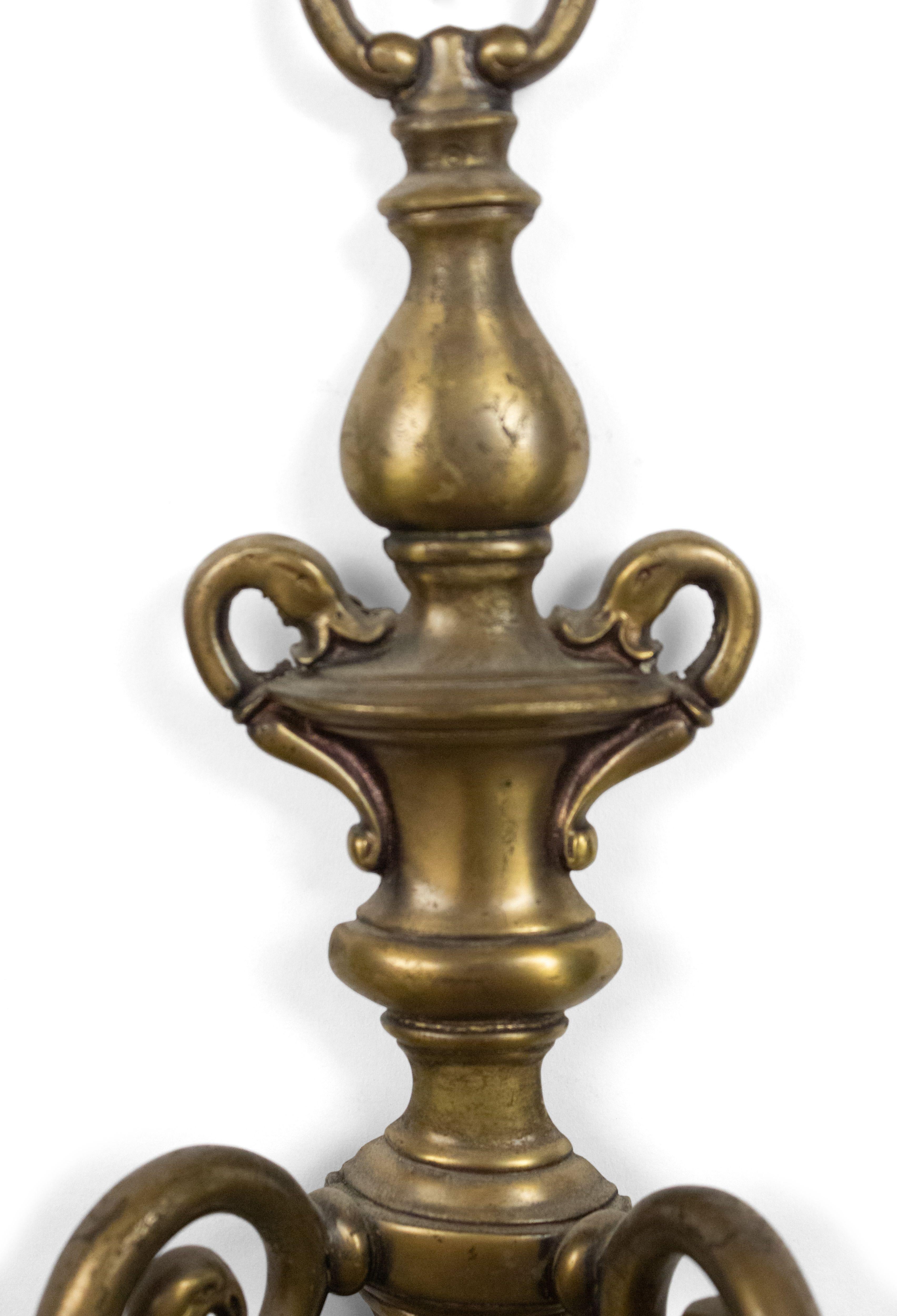 Pair of English Georgian Style Brass Vasiform Wall Sconces In Good Condition In New York, NY