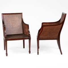 Paar englische Mahagoni-Sessel im Hepplewhite-Stil mit Rohrstock