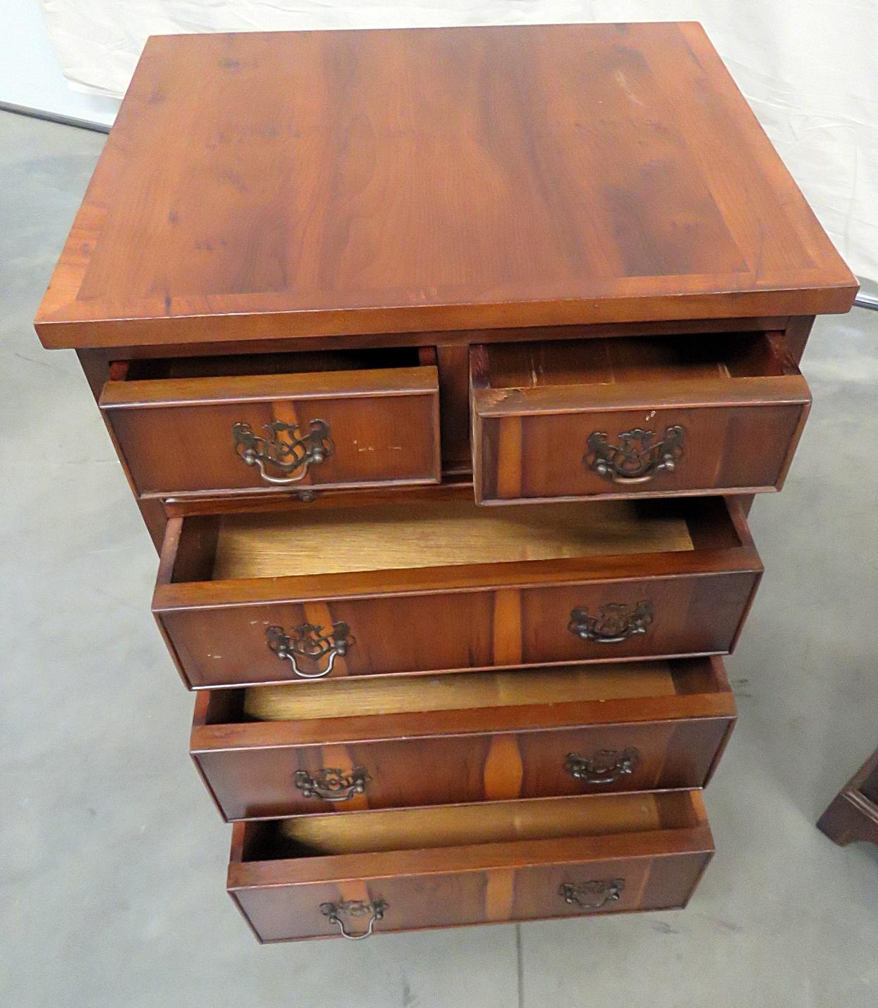 Pair of English Sheraton Style Yew Wood Nightstands Night Tables Chests In Good Condition In Swedesboro, NJ