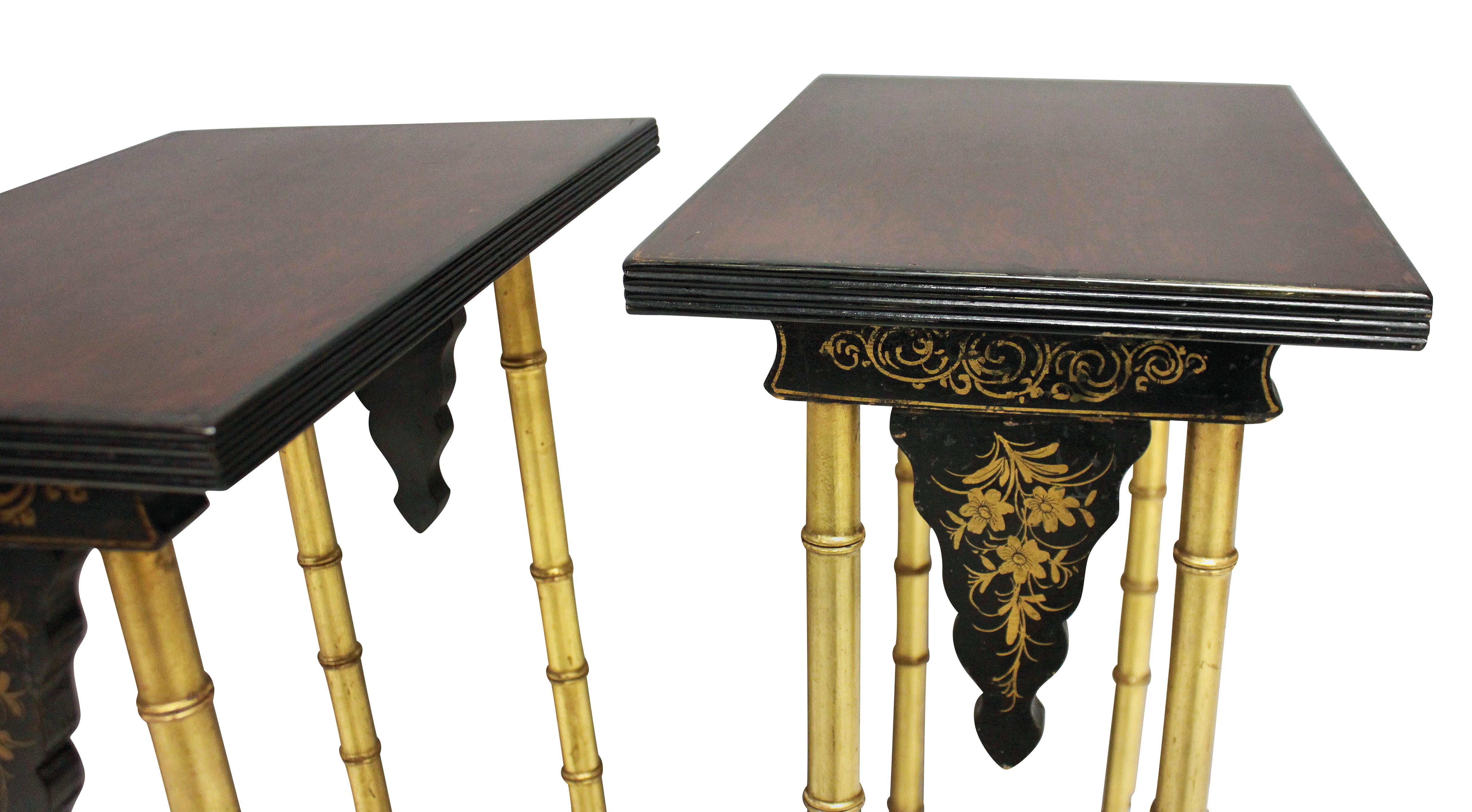 Pair of English Japanned Wine Tables In Good Condition In London, GB