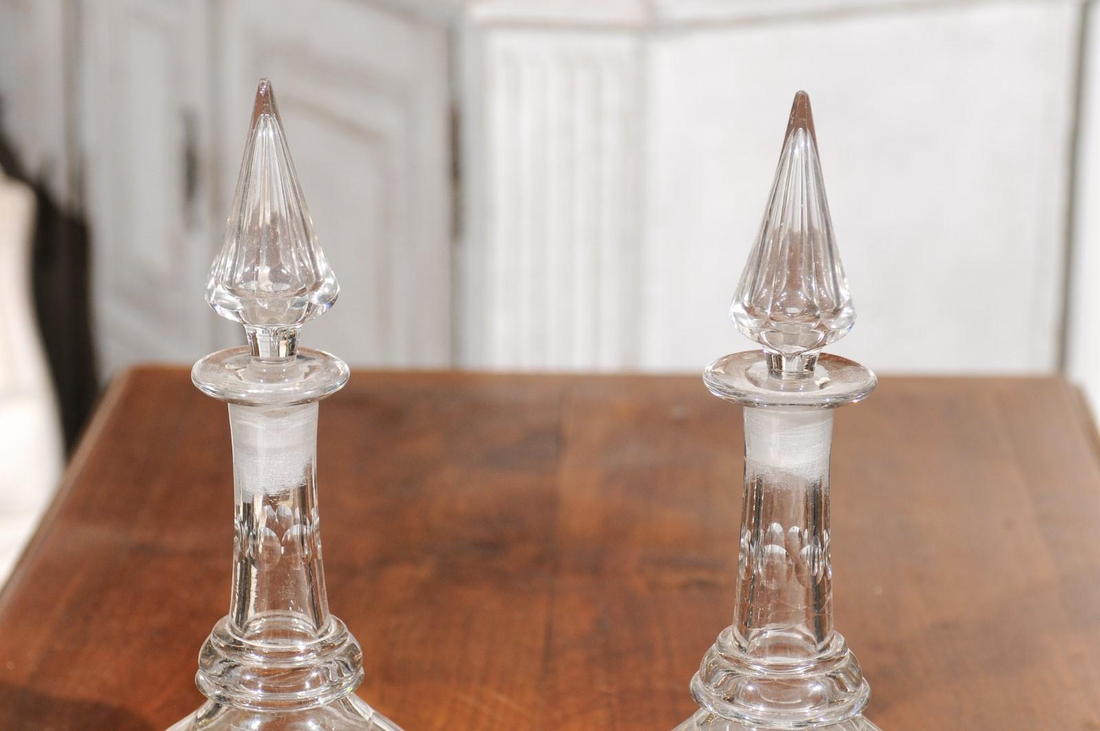 19th Century Pair of English Late Victorian Cut Crystal Decanters with Stoppers, circa 1860