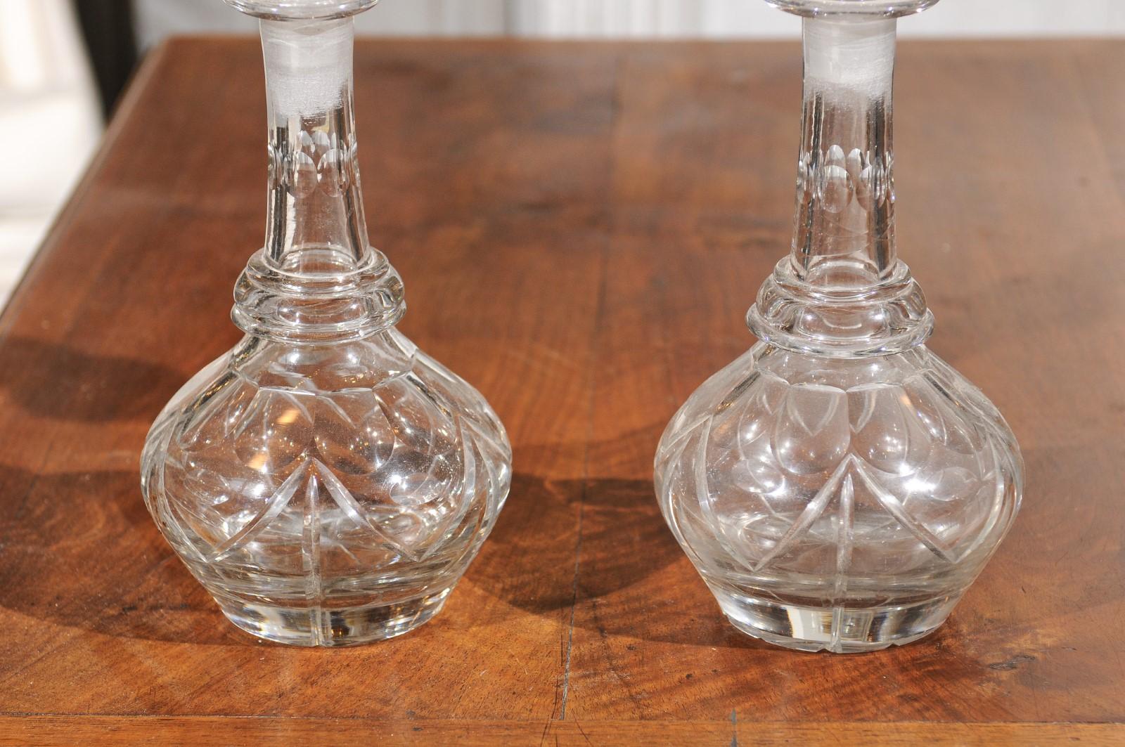 Pair of English Late Victorian Cut Crystal Decanters with Stoppers, circa 1860 1