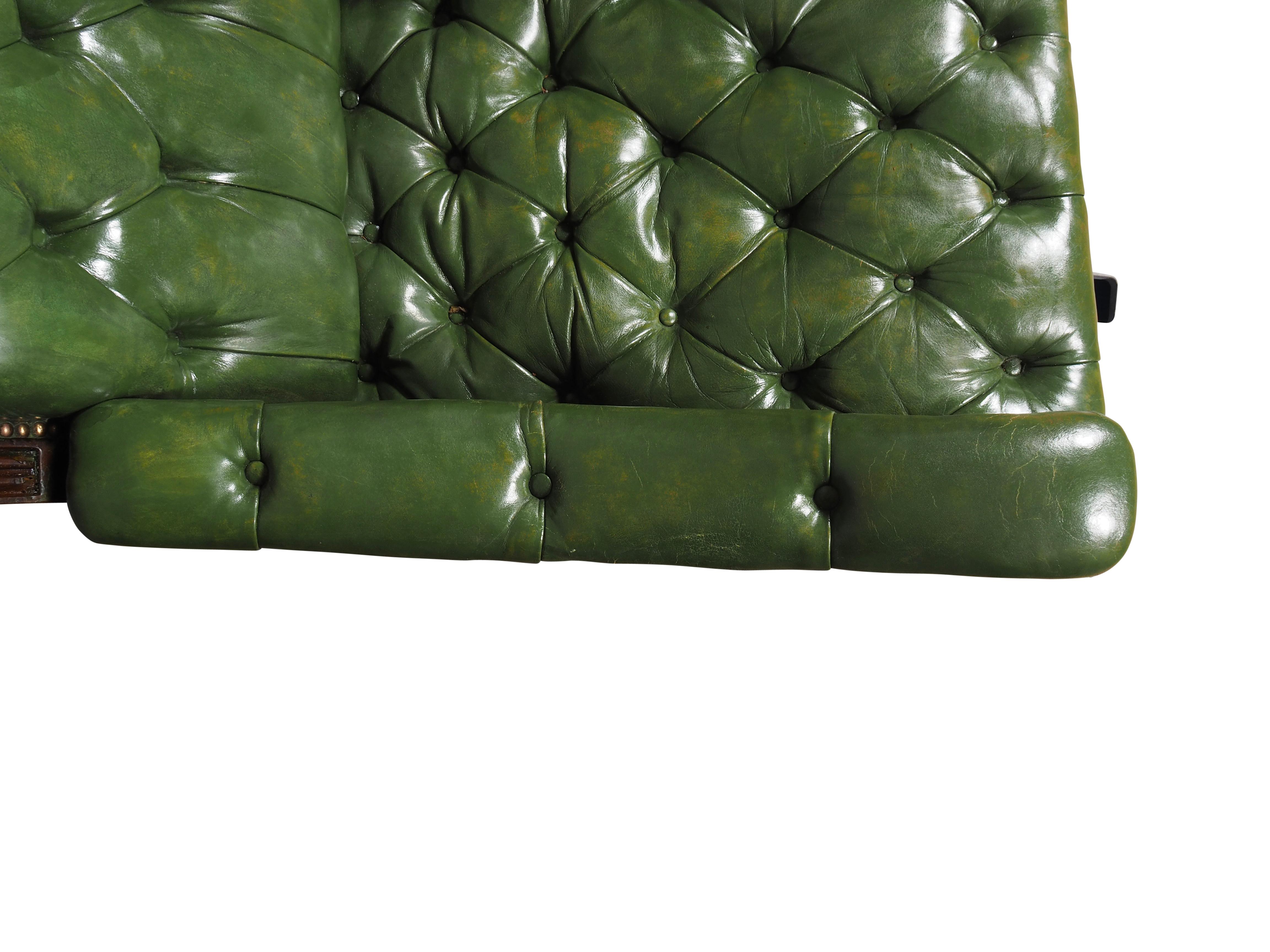 Pair Of English Late Victorian Green Tufted Leather Mahogany Armchairs For Sale 12
