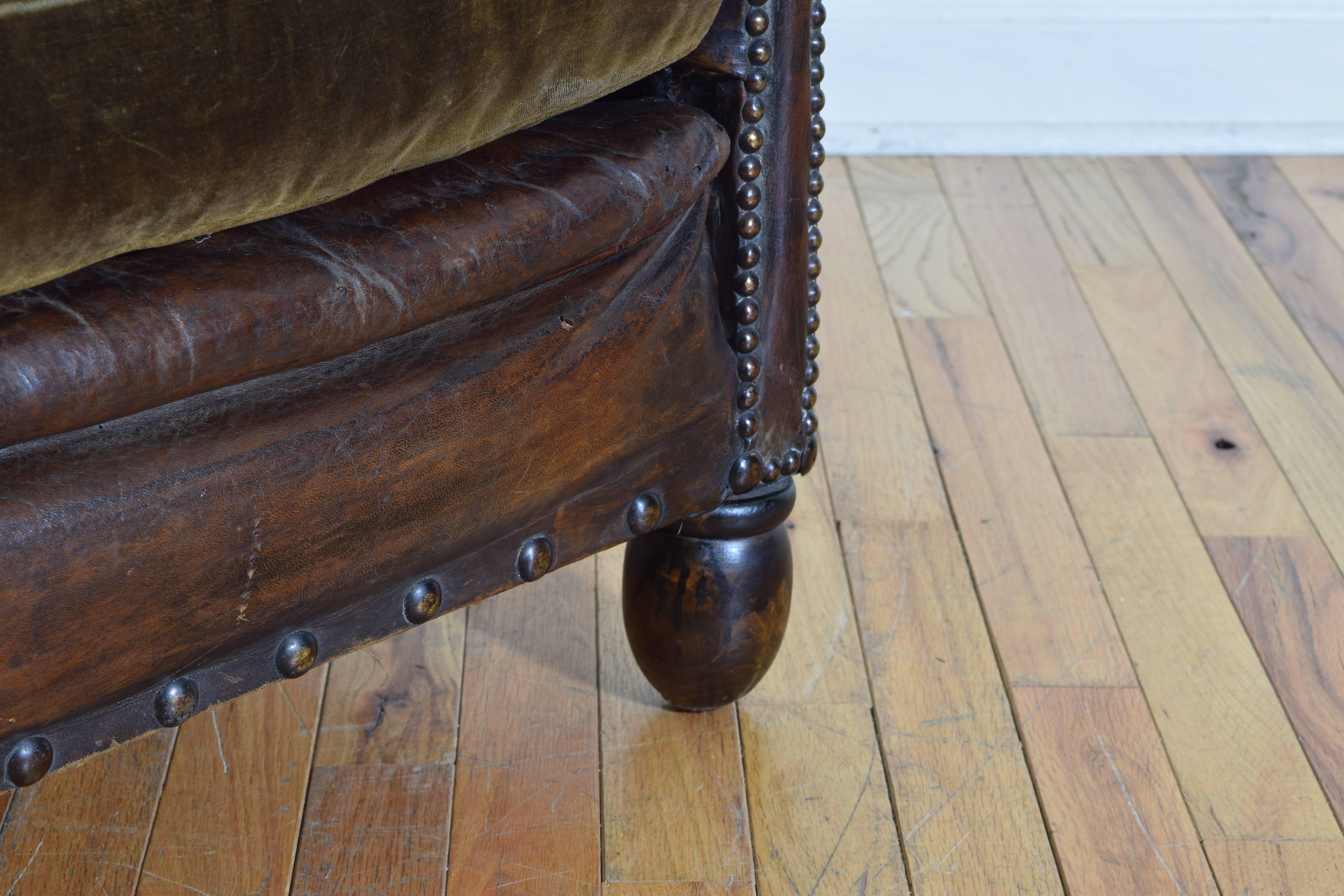 Pair of English Leather and Velvet Upholstered Club Chairs, circa 1910 4