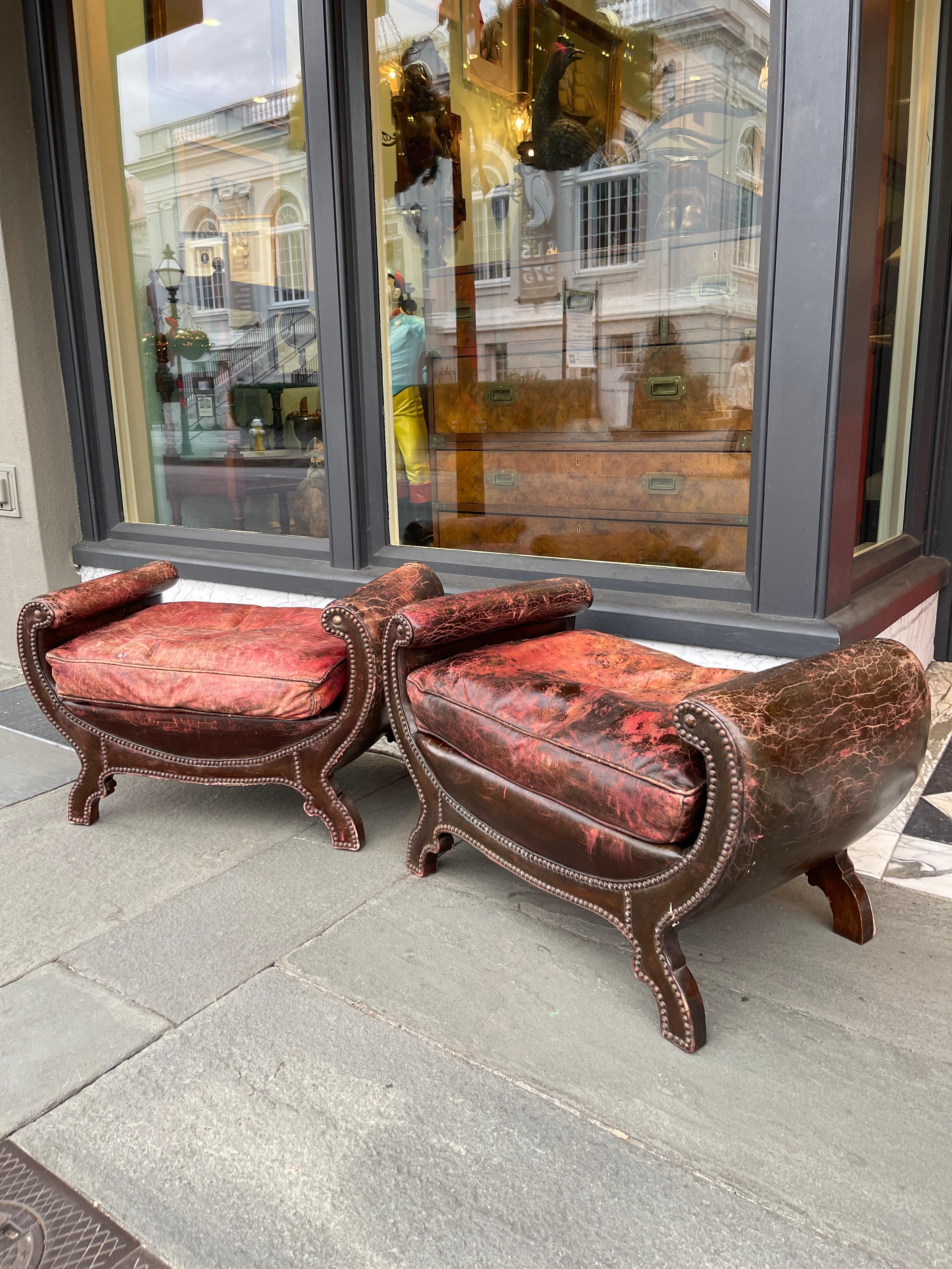 Pair of English leather benches with brass tacks late 19th century  In Good Condition In Charleston, SC