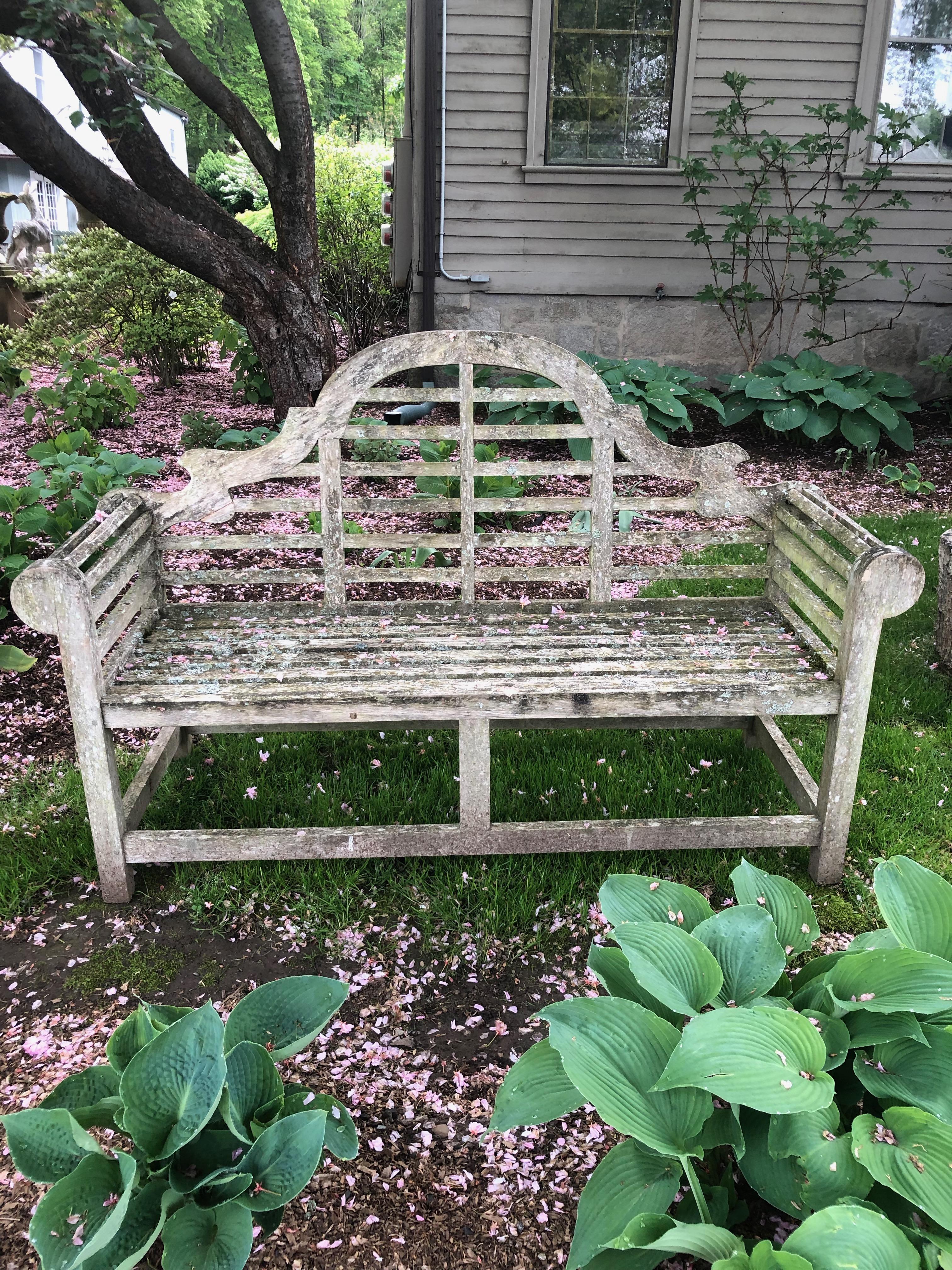 Elegant and classical without being fussy, Lutyens benches are always a hit with our clients. Perfect in a formal garden or up against a simple green hedge, and originally designed by Sir Edwin Lutyens in 1910, these are particularly notable for