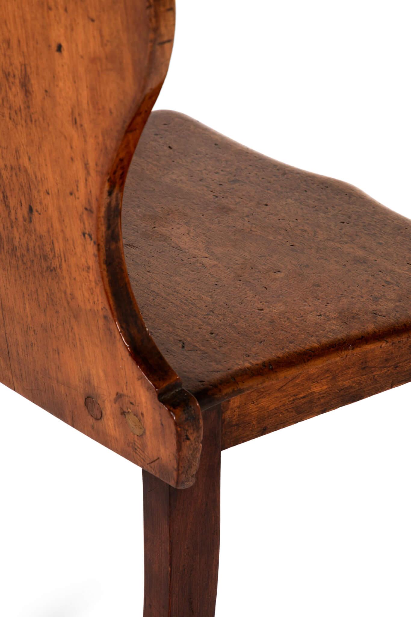 Paar englische Mahagoni-Hallenstühle aus Mahagoni im Angebot 4