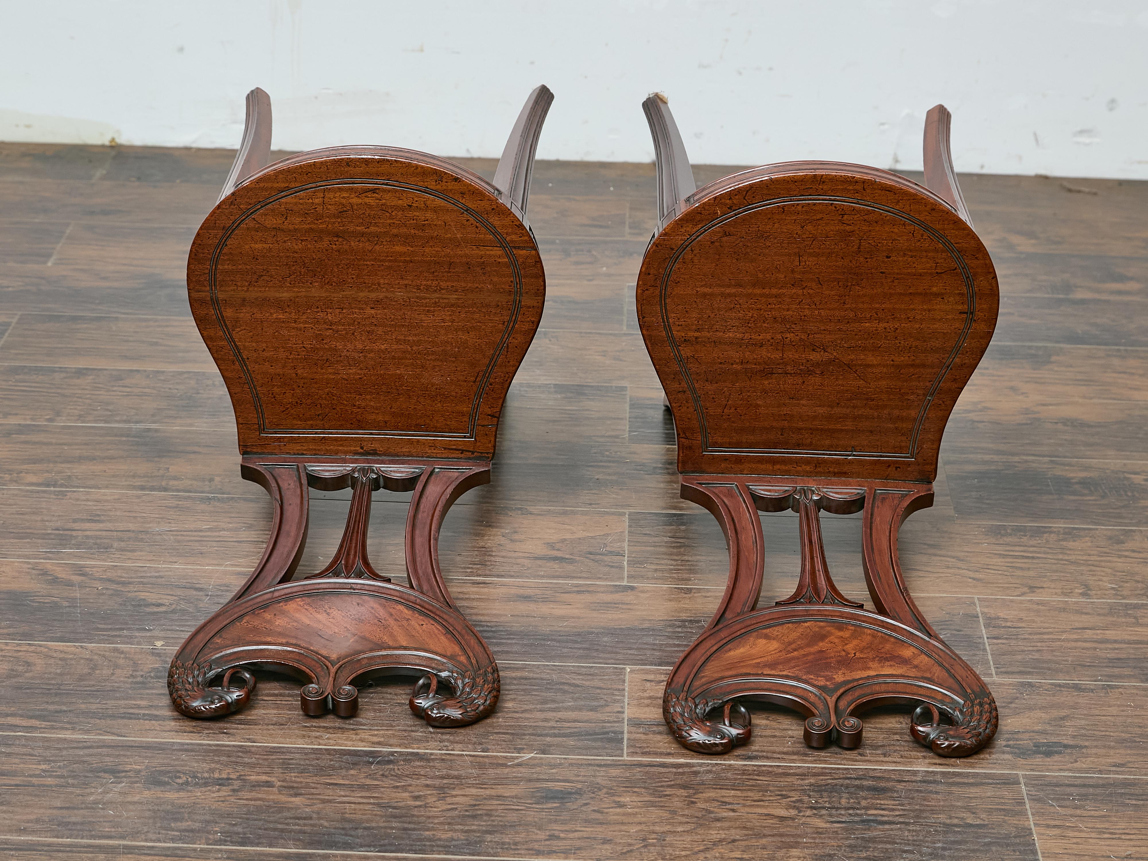 Pair of English Mahogany Hall Chairs with Carved Eagle Heads, 19th Century For Sale 8