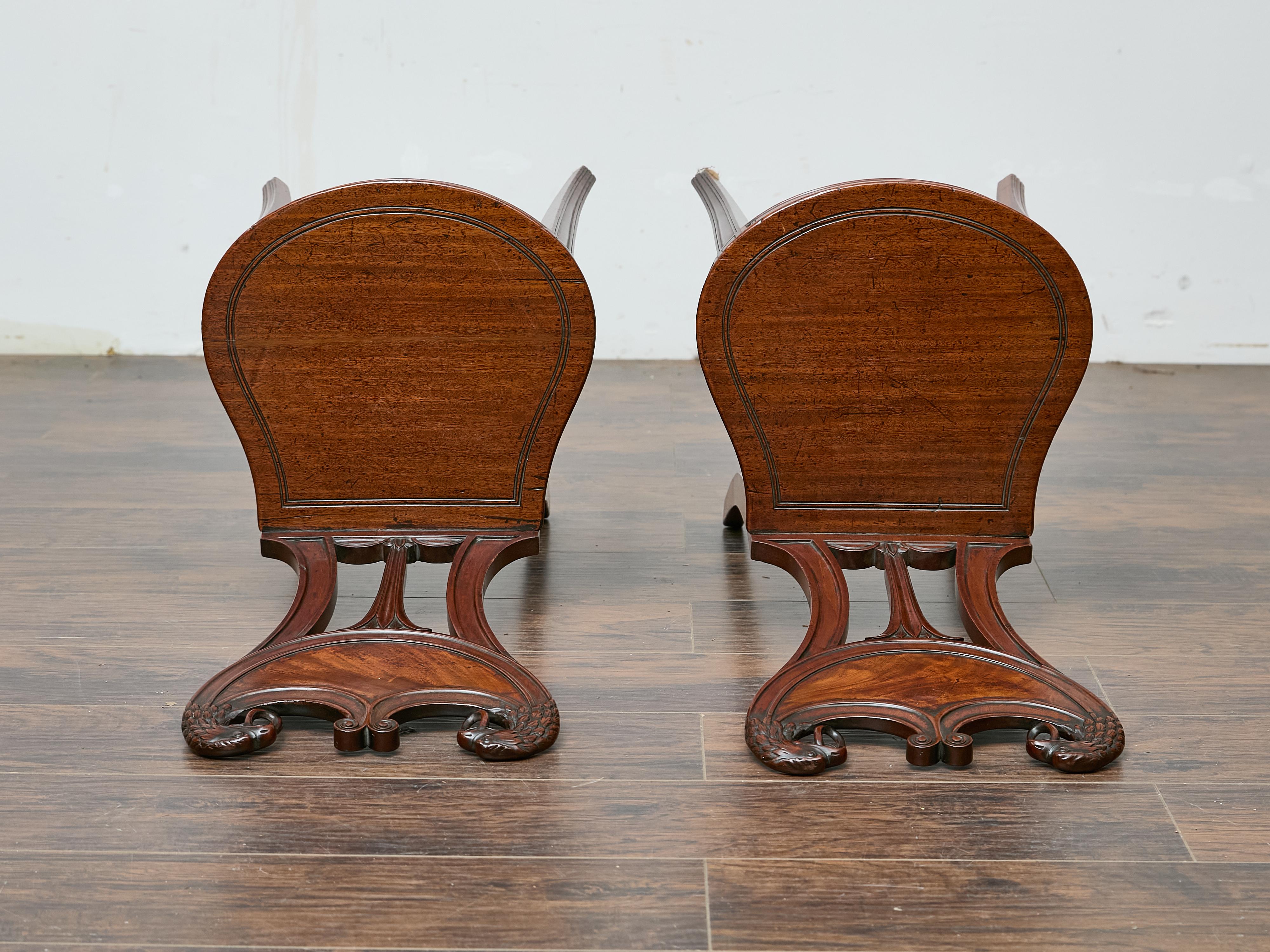 Pair of English Mahogany Hall Chairs with Carved Eagle Heads, 19th Century For Sale 6